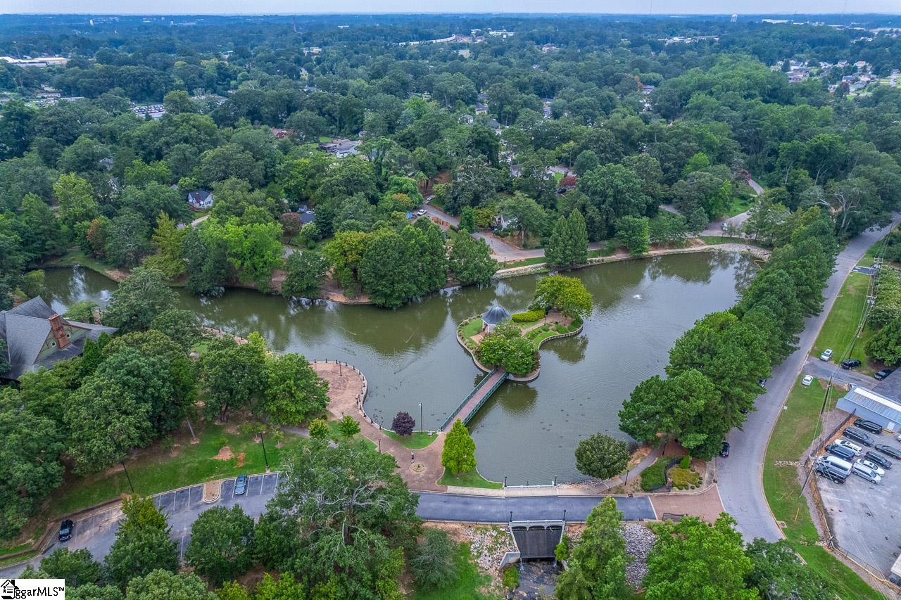 131 S Cleveland Park Drive Spartanburg, SC 29303