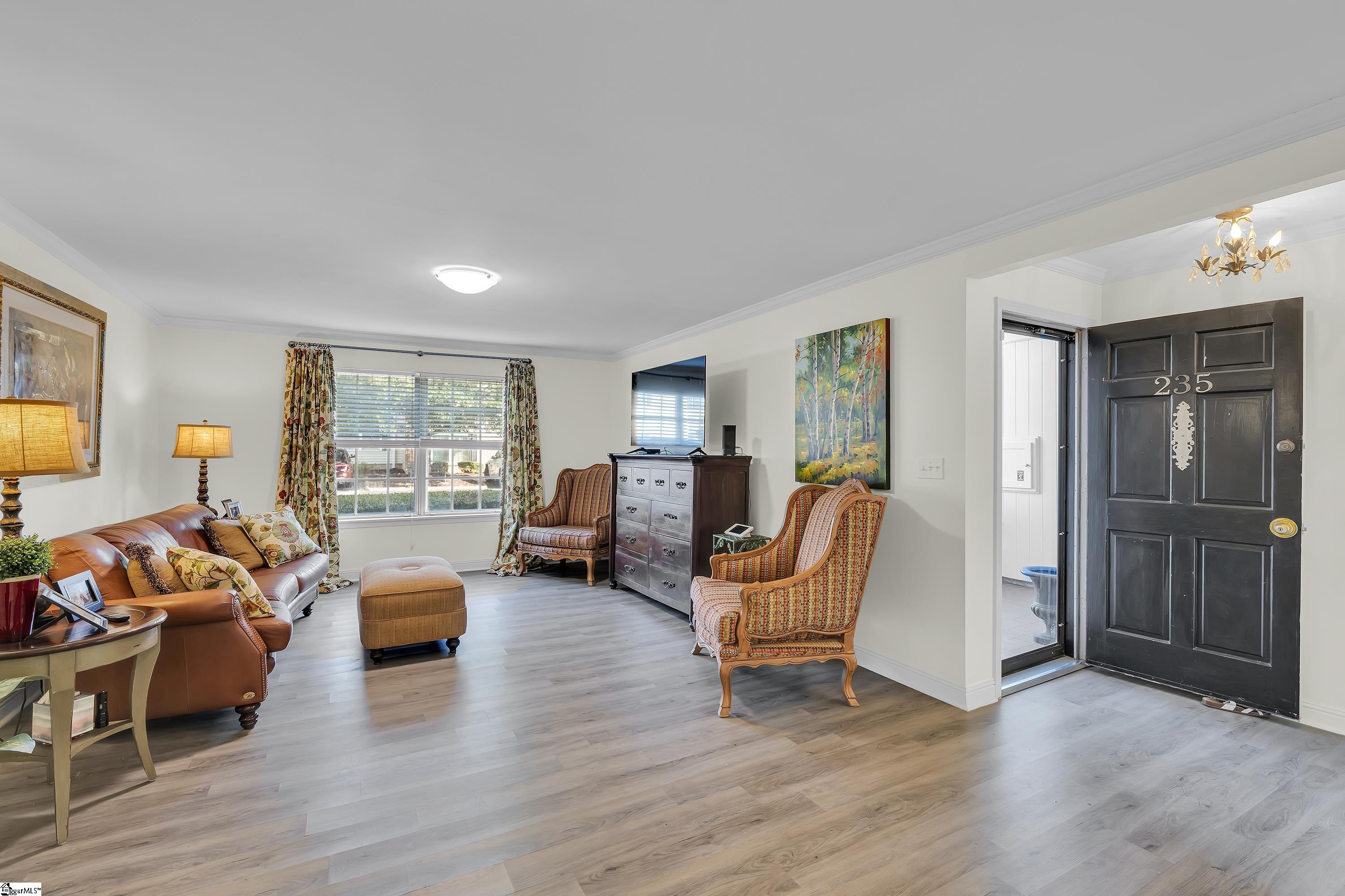 925 Cleveland Street UNIT Unit 235 Greenville, SC 29601