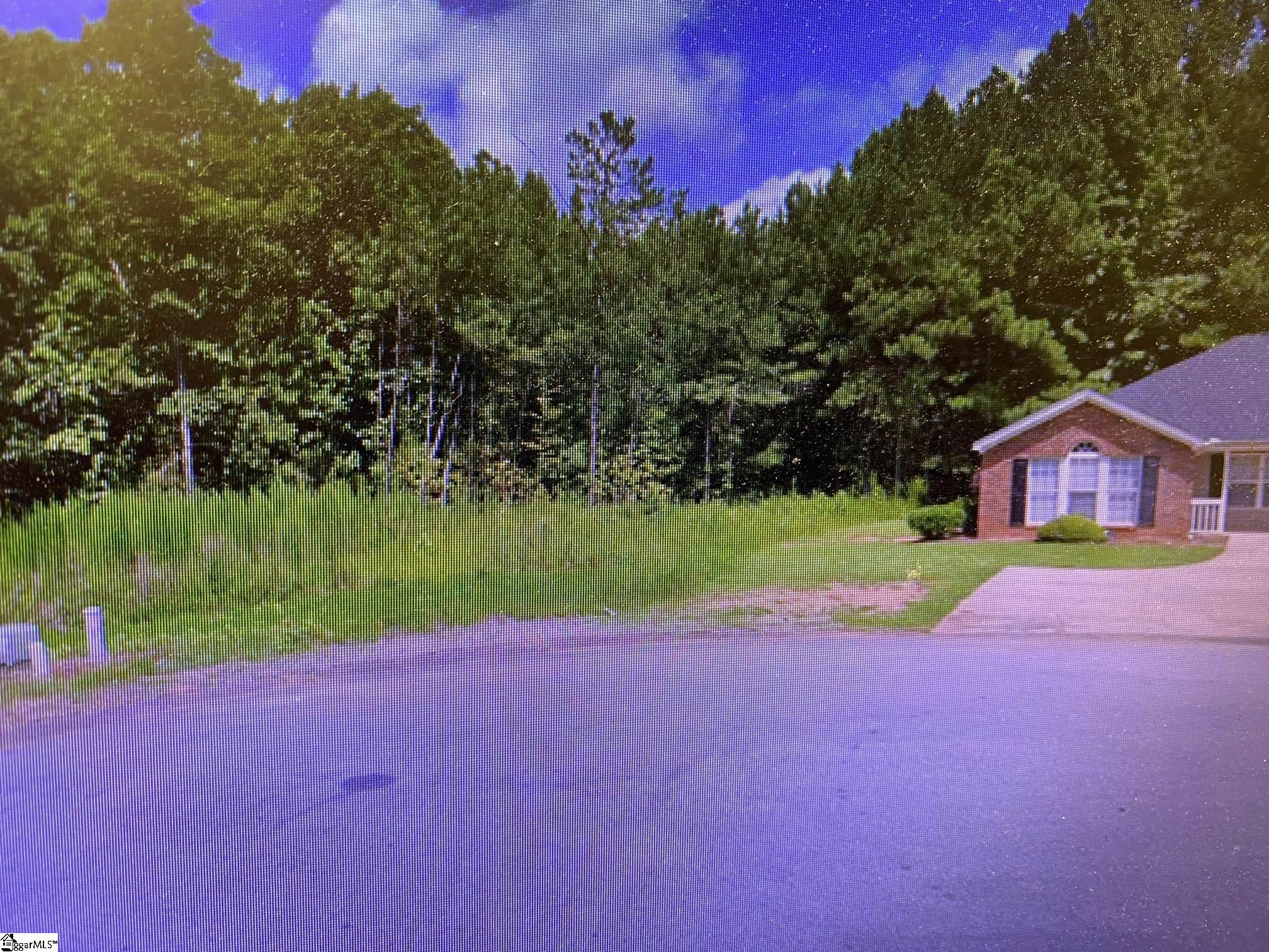00 Ashley Lane Laurens, SC 29360