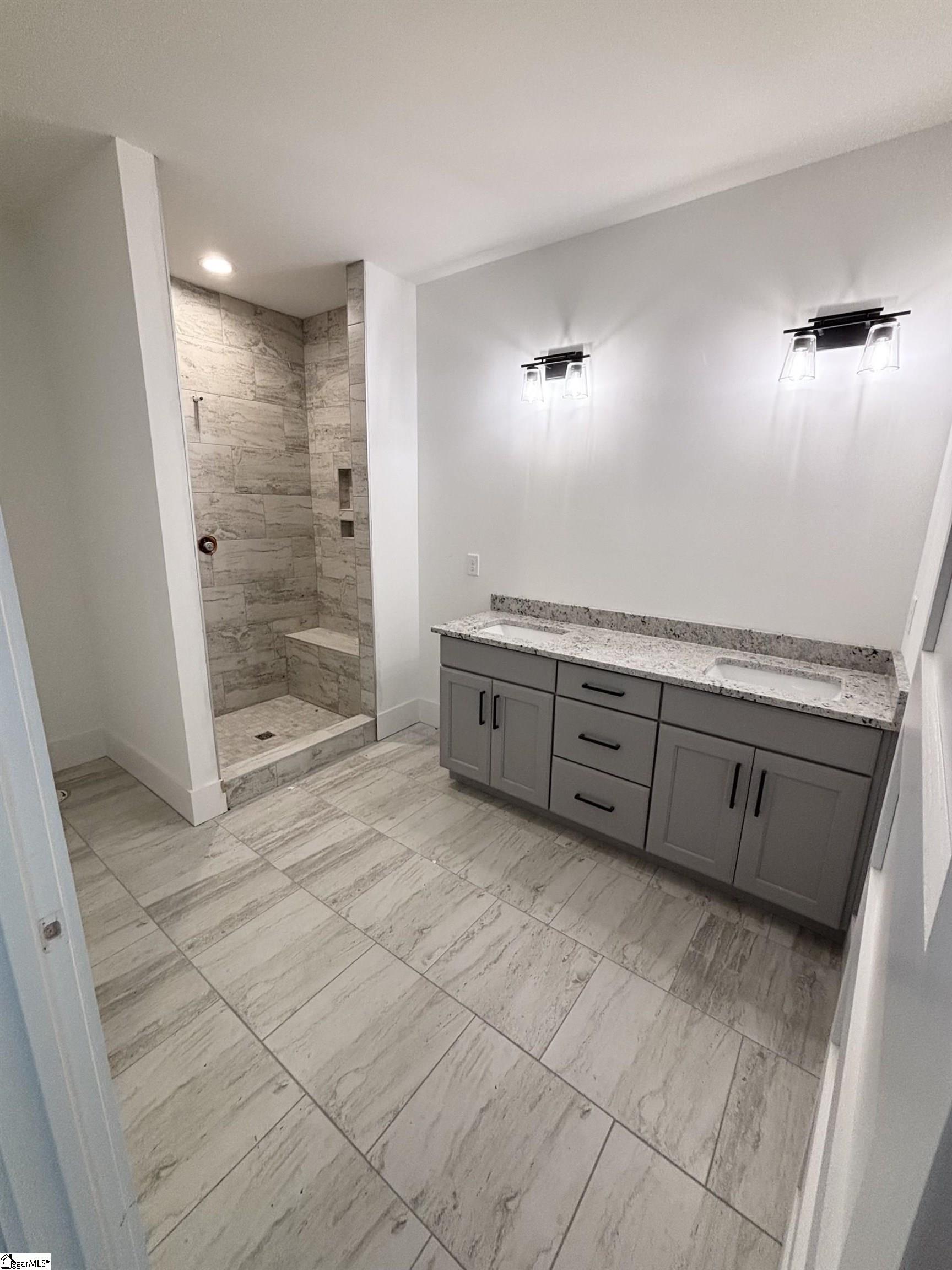 1015 Tudor Cottage Trail Boiling Springs, SC 29316