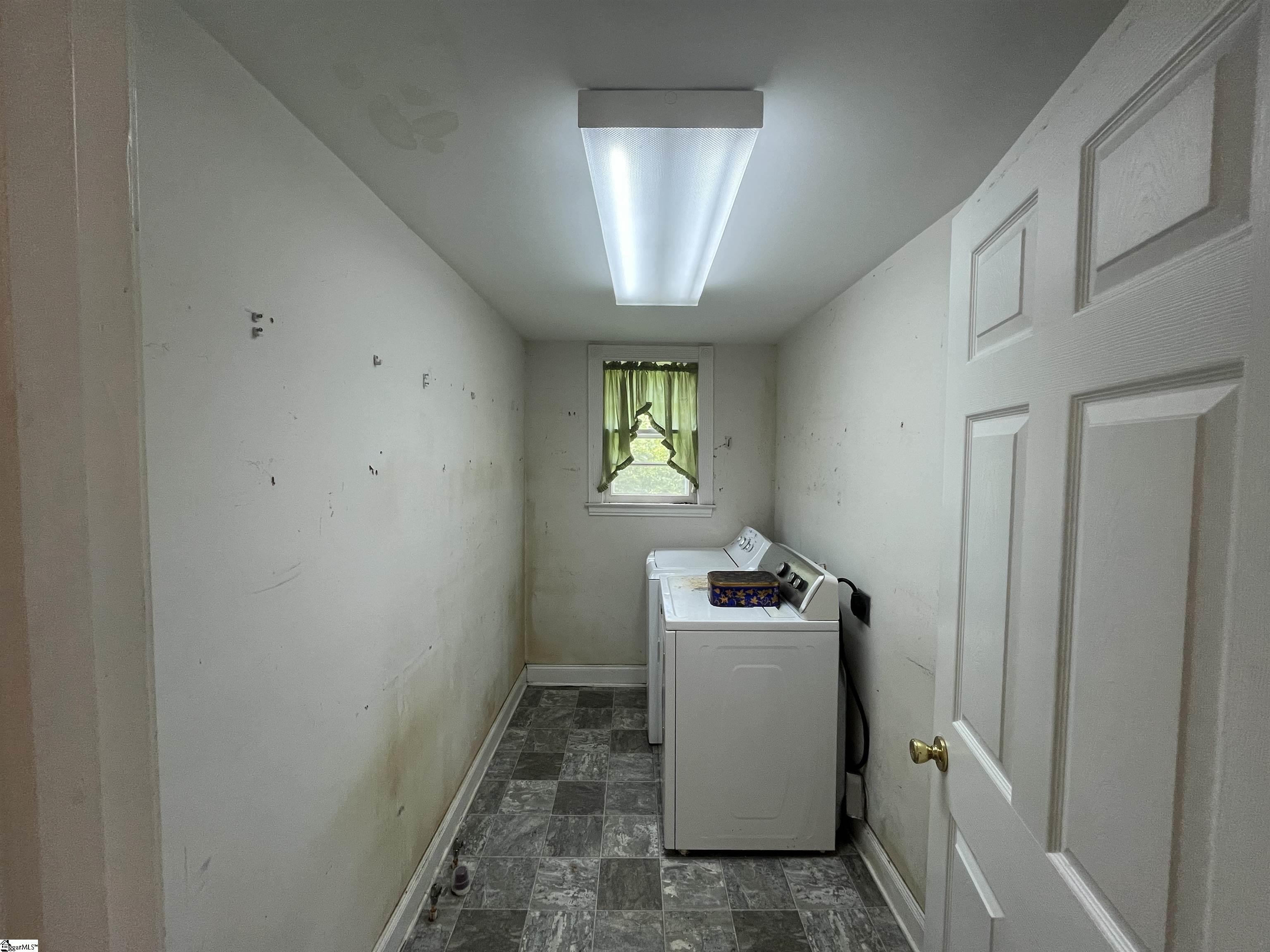 606 W South Broad Street Walhalla, SC 29691