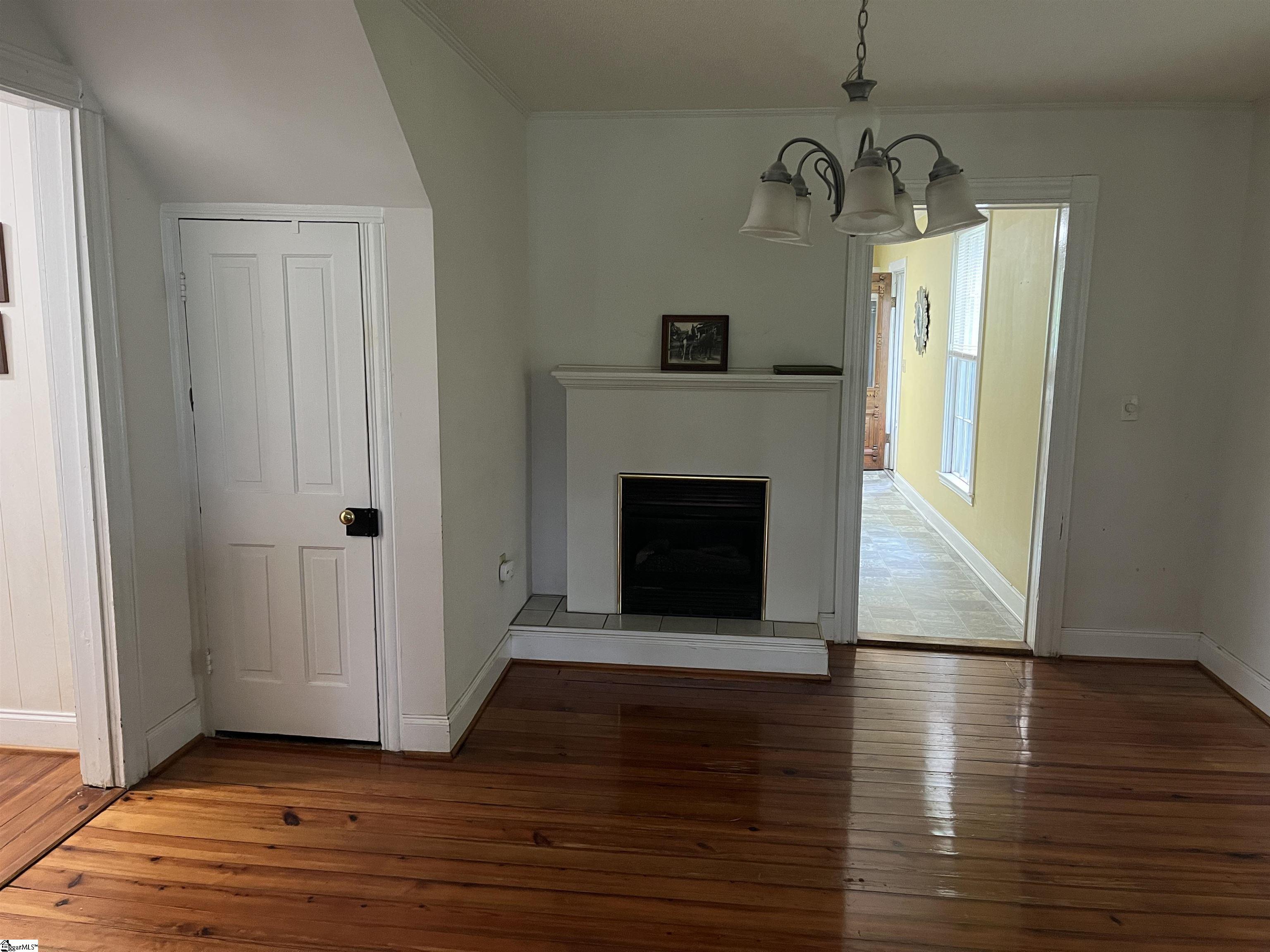 606 W South Broad Street Walhalla, SC 29691