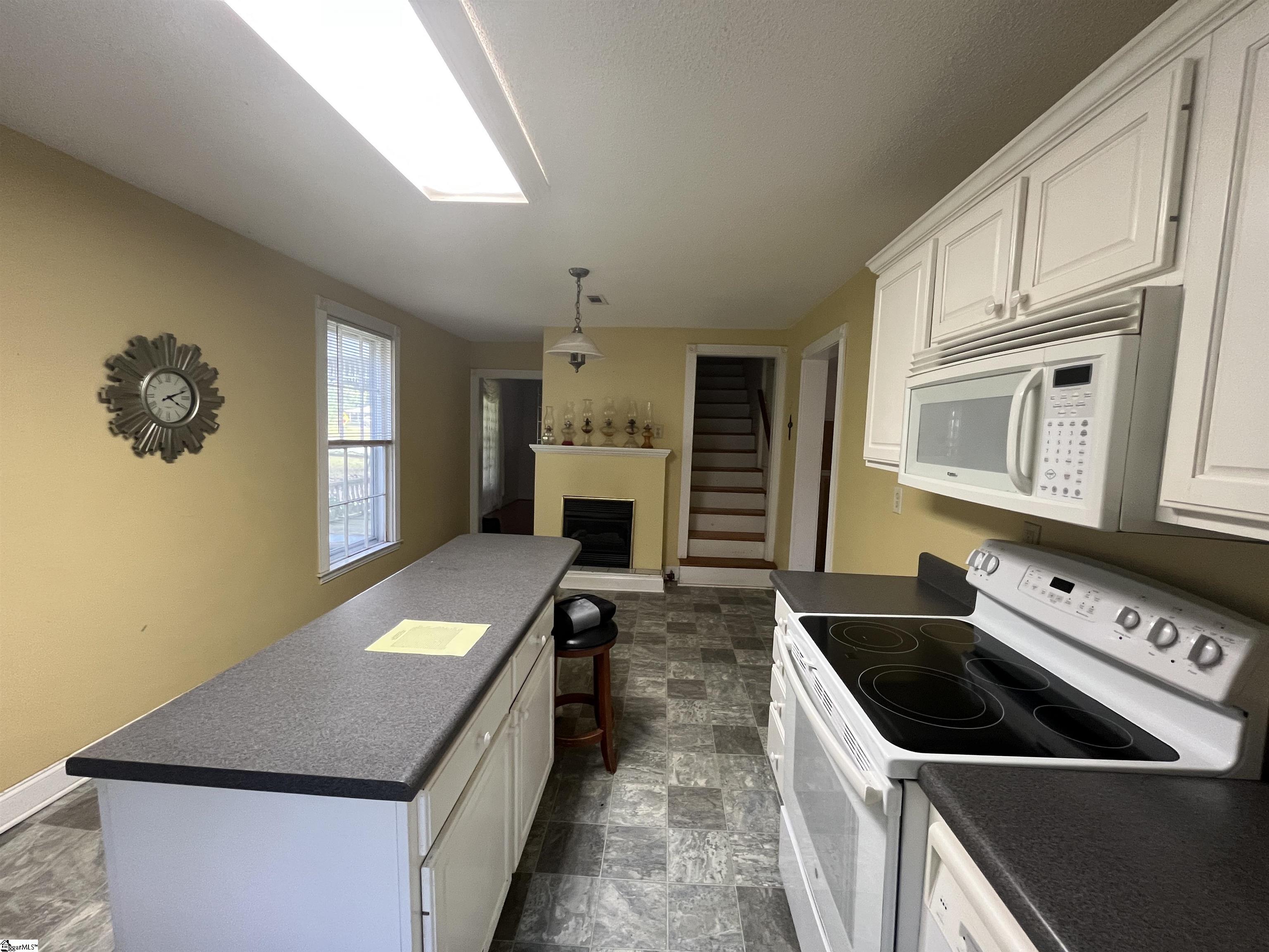 606 W South Broad Street Walhalla, SC 29691