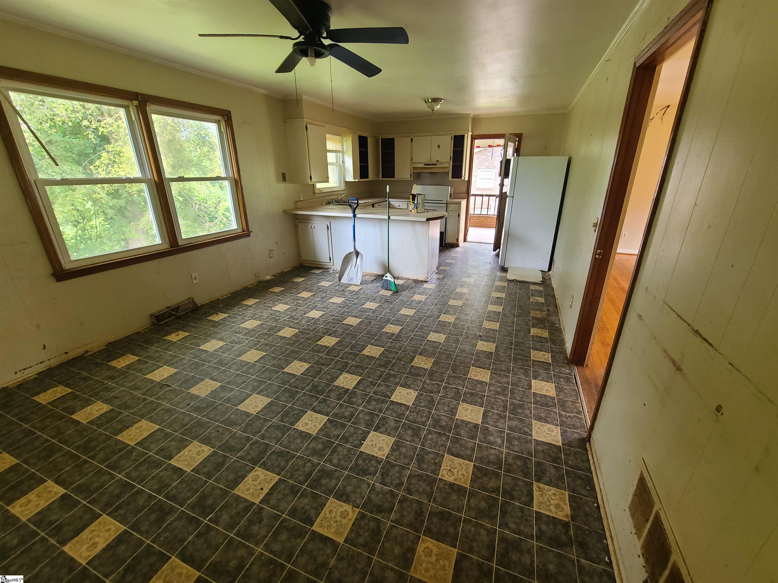 200 Morris Street Central, SC 29630