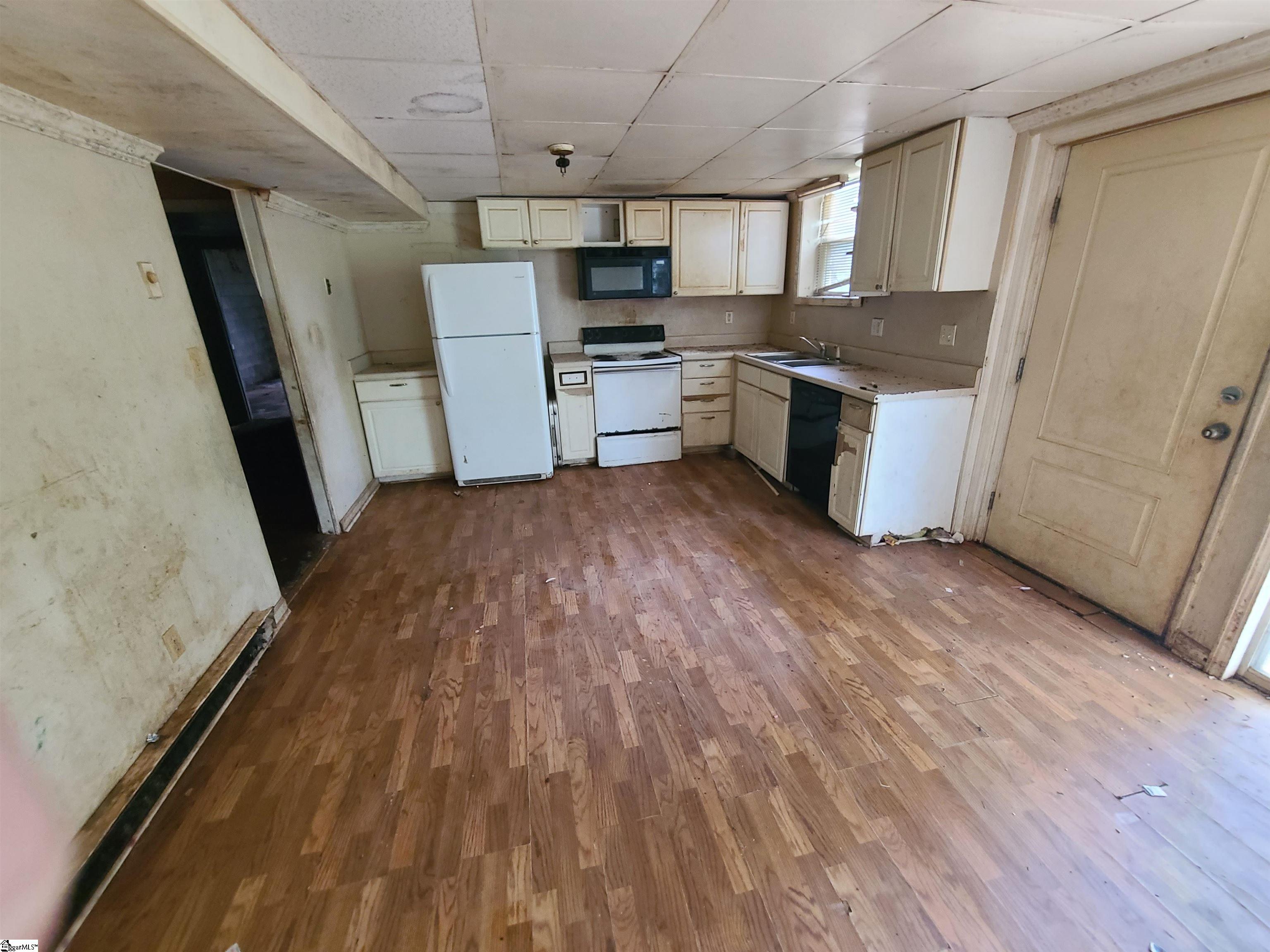 200 Morris Street Central, SC 29630