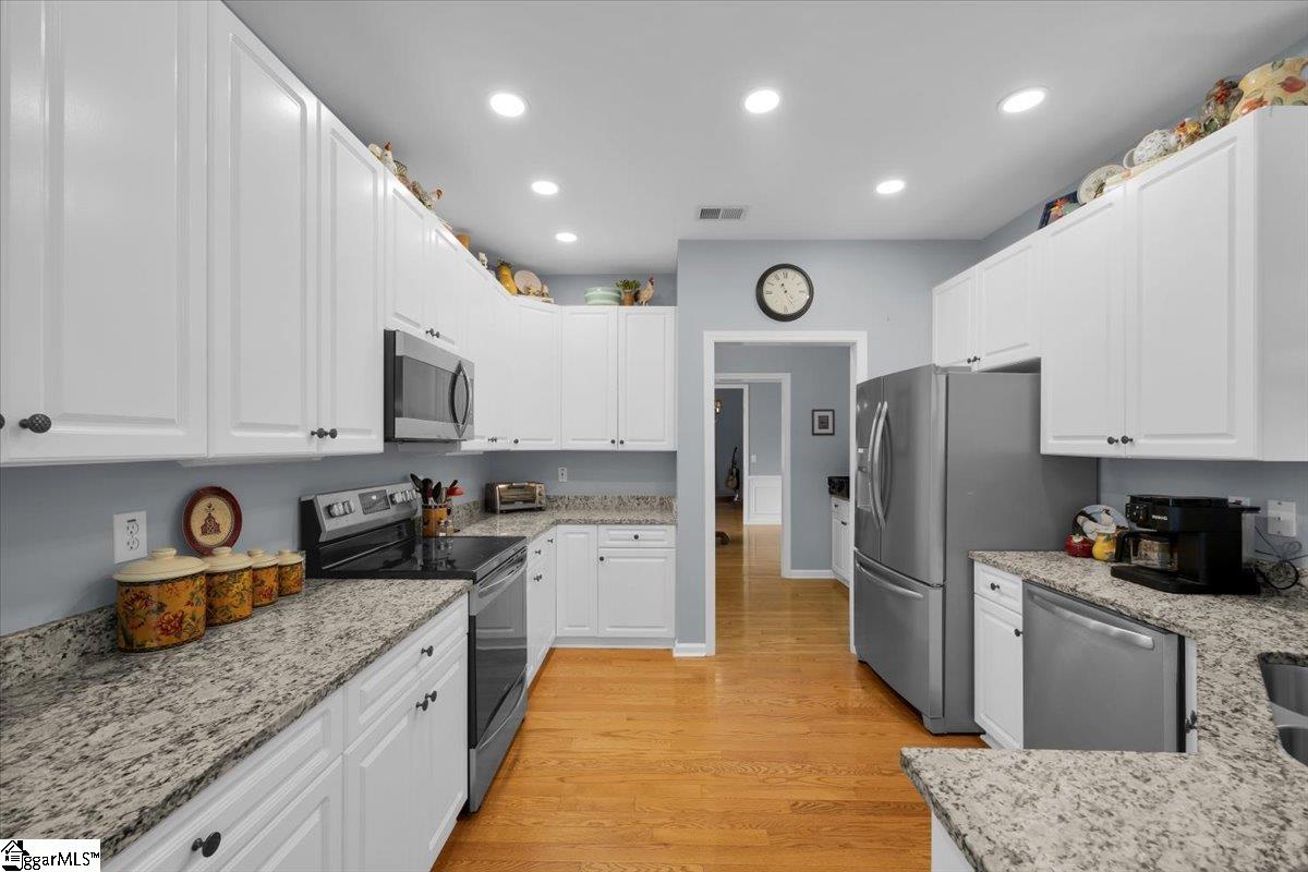 5 Whiffletree Drive Simpsonville, SC 29680