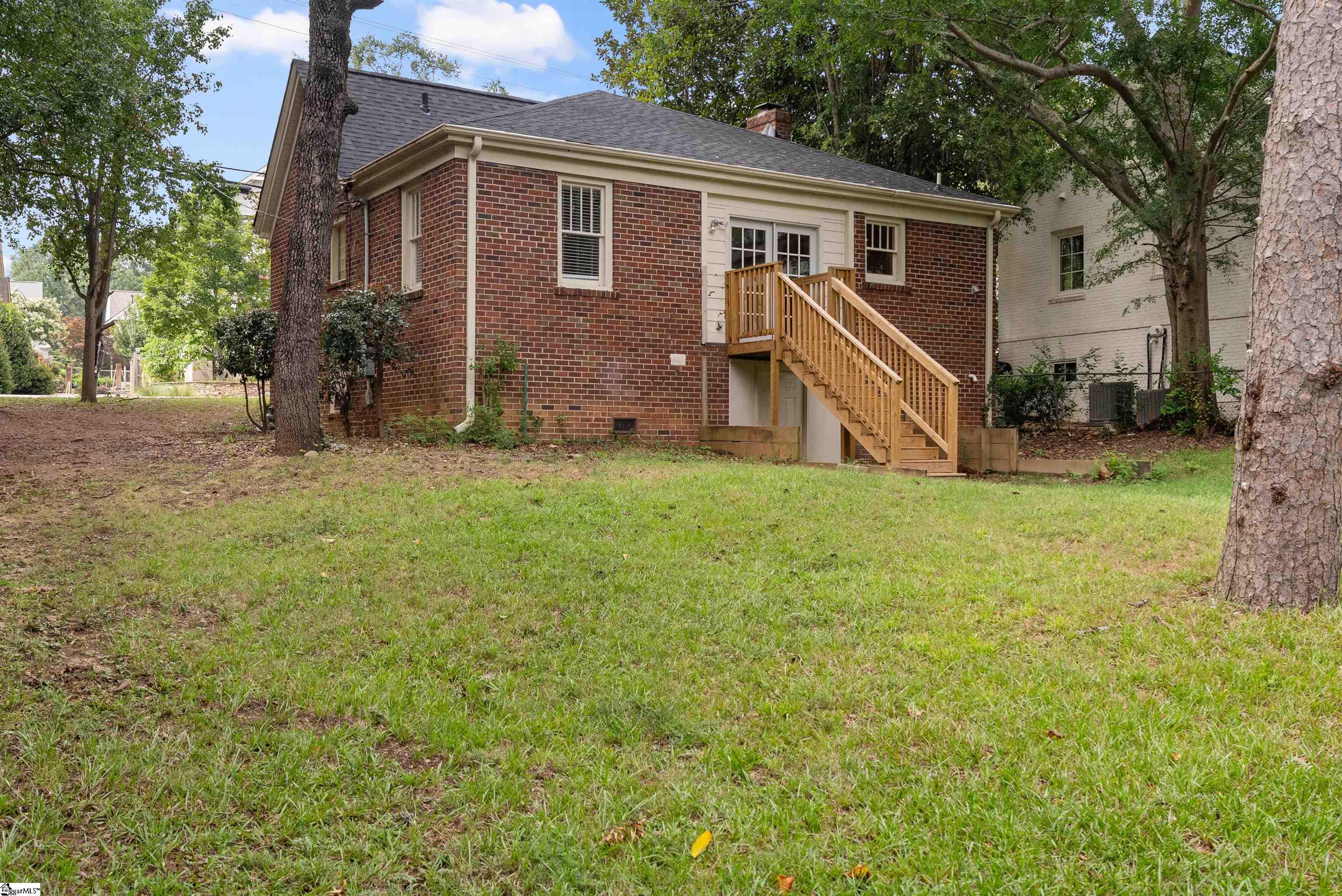 8 Club Drive Greenville, SC 29605