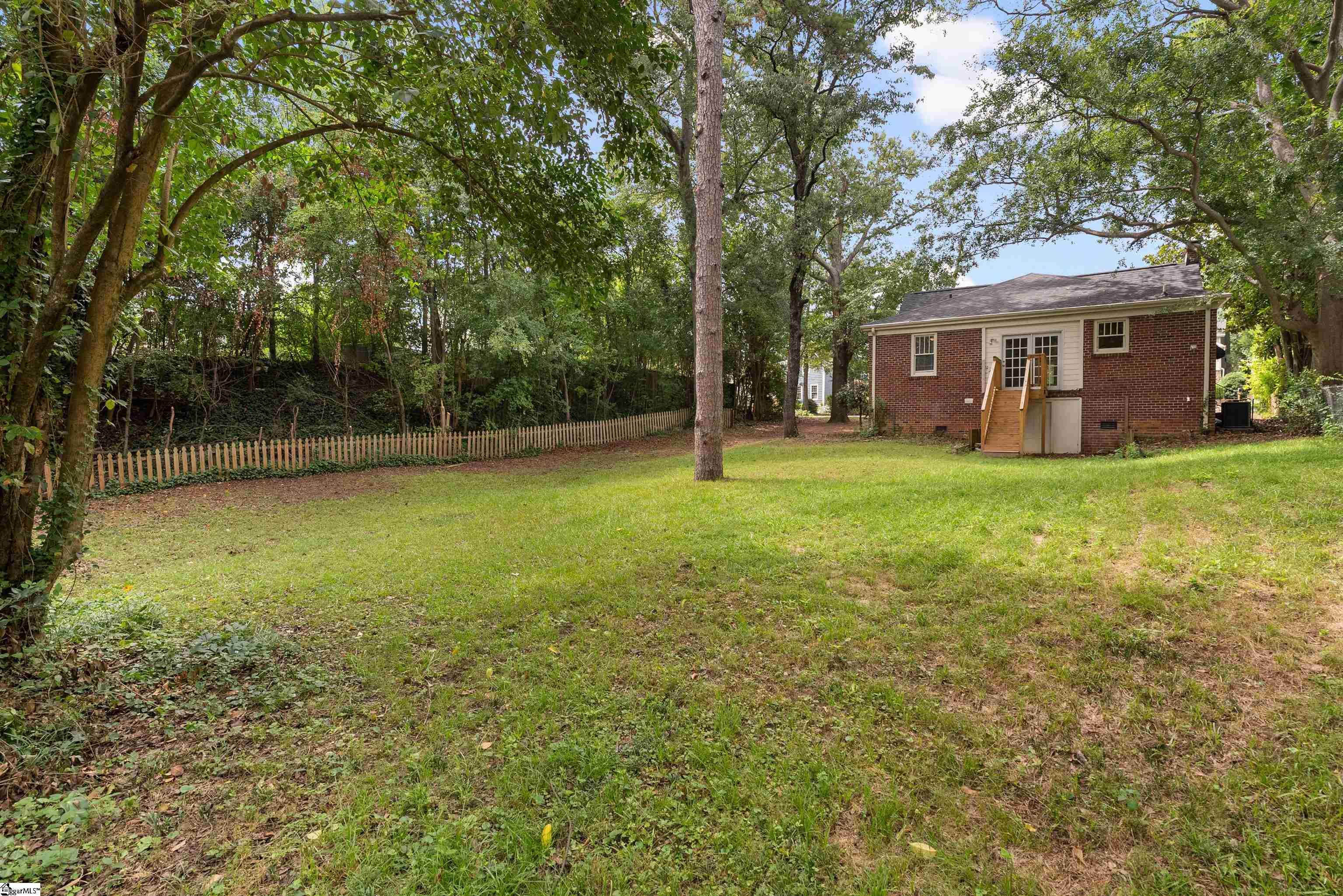 8 Club Drive Greenville, SC 29605