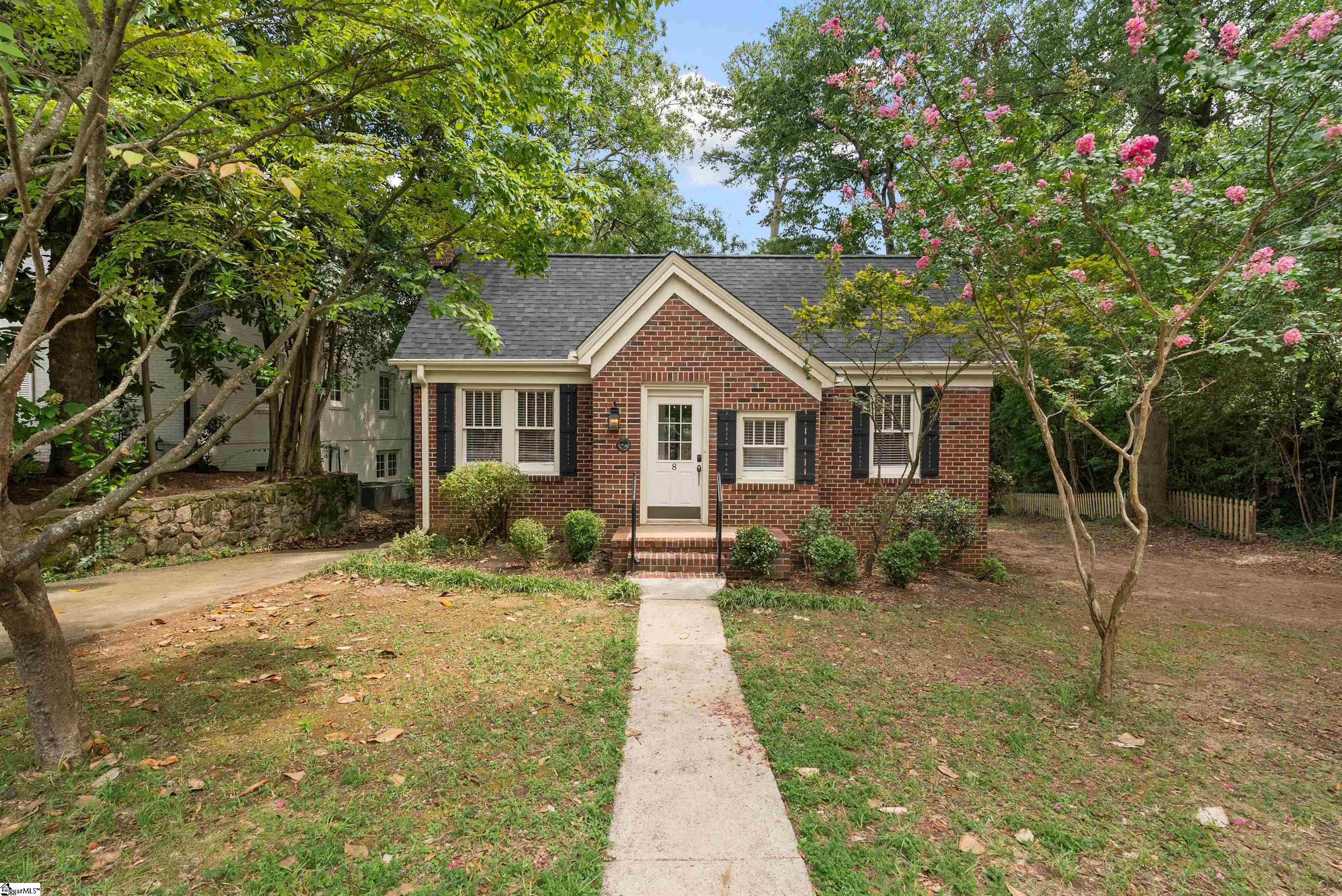 8 Club Drive Greenville, SC 29605