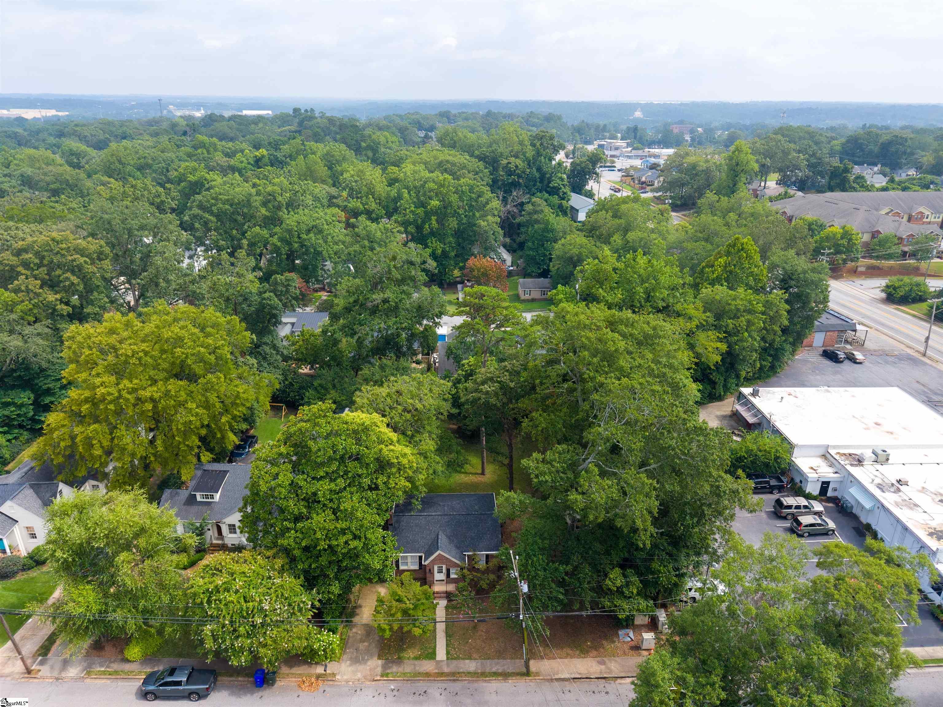 8 Club Drive Greenville, SC 29605