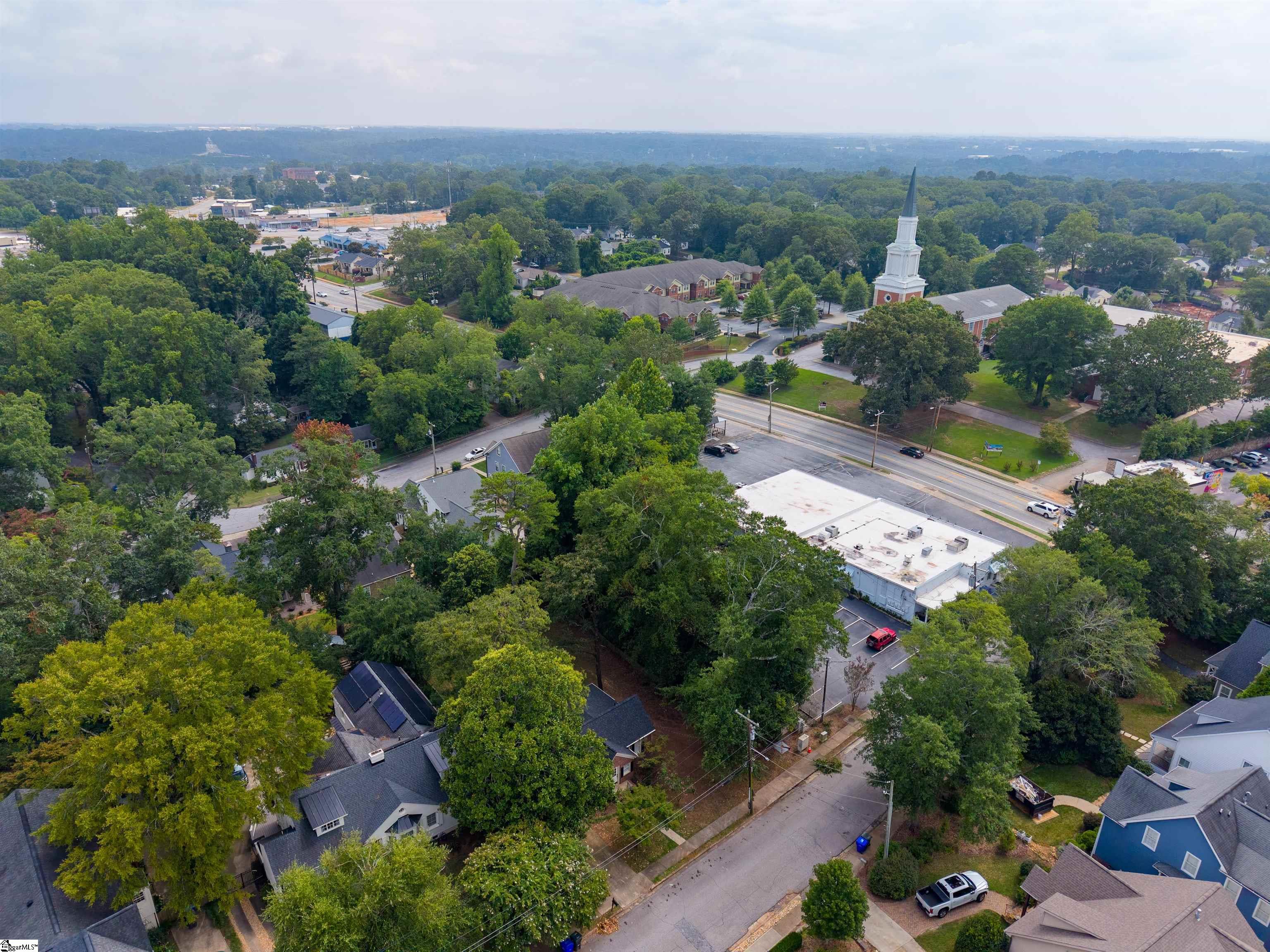 8 Club Drive Greenville, SC 29605