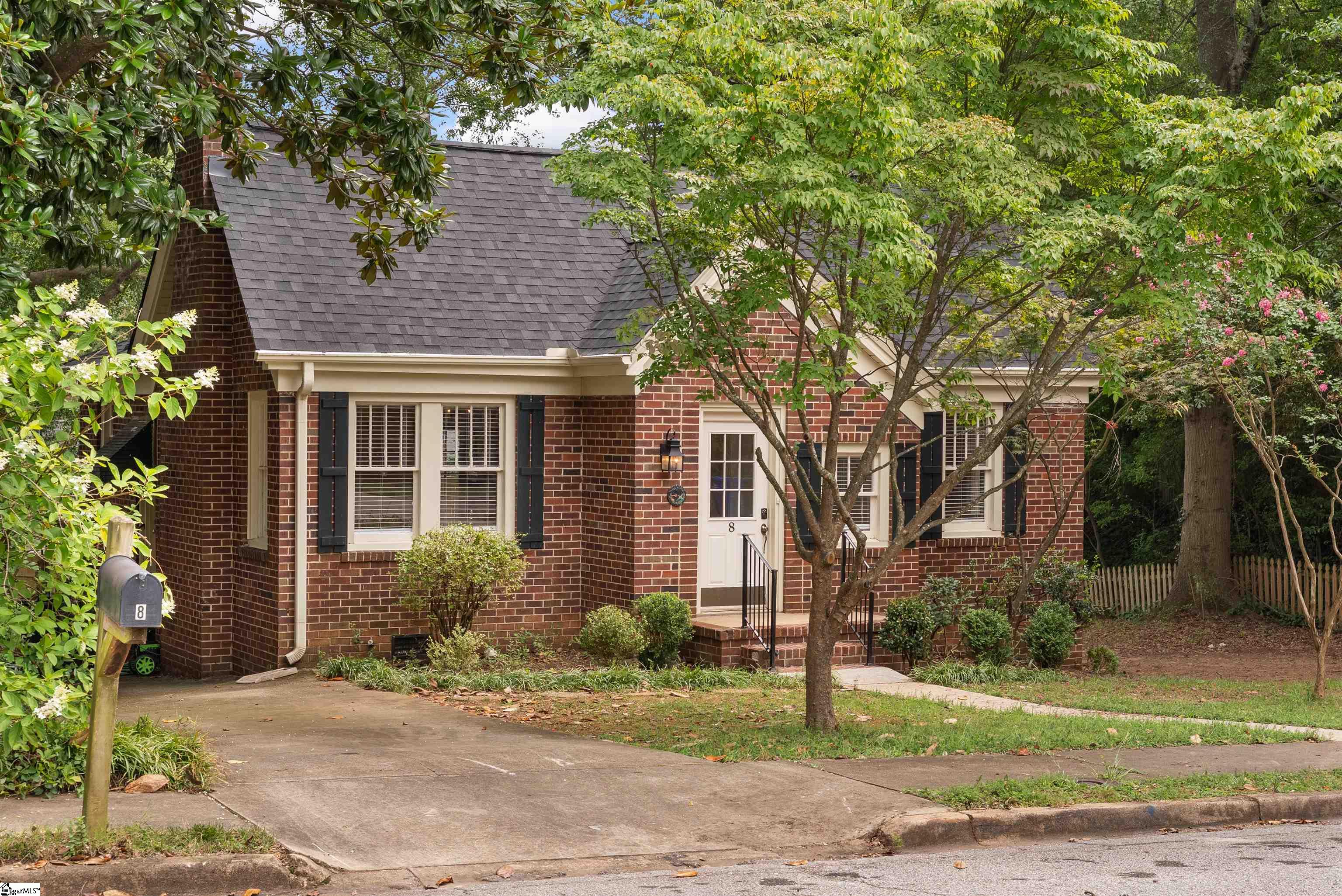 8 Club Drive Greenville, SC 29605