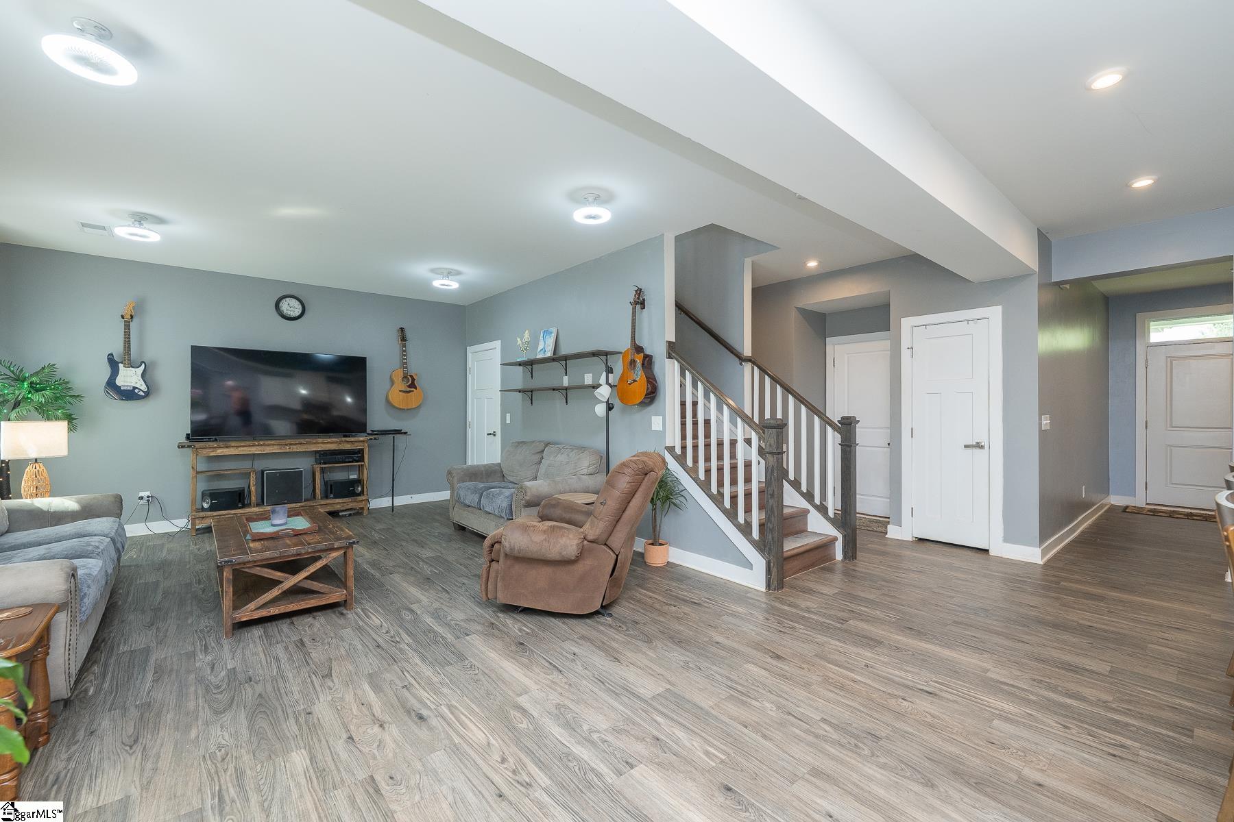 112 Henley Court Easley, SC 29642
