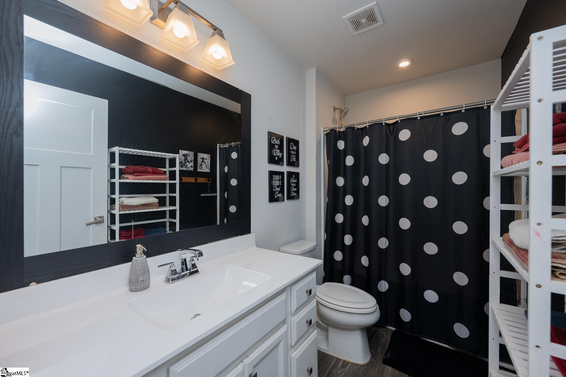 112 Henley Court Easley, SC 29642