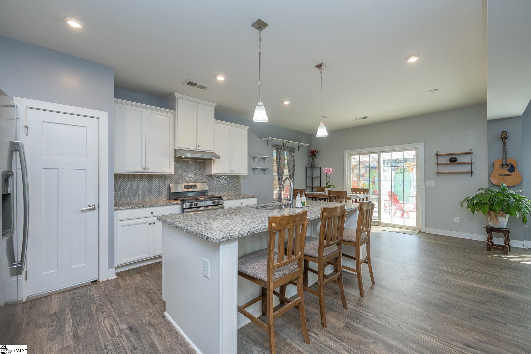 112 Henley Court Easley, SC 29642