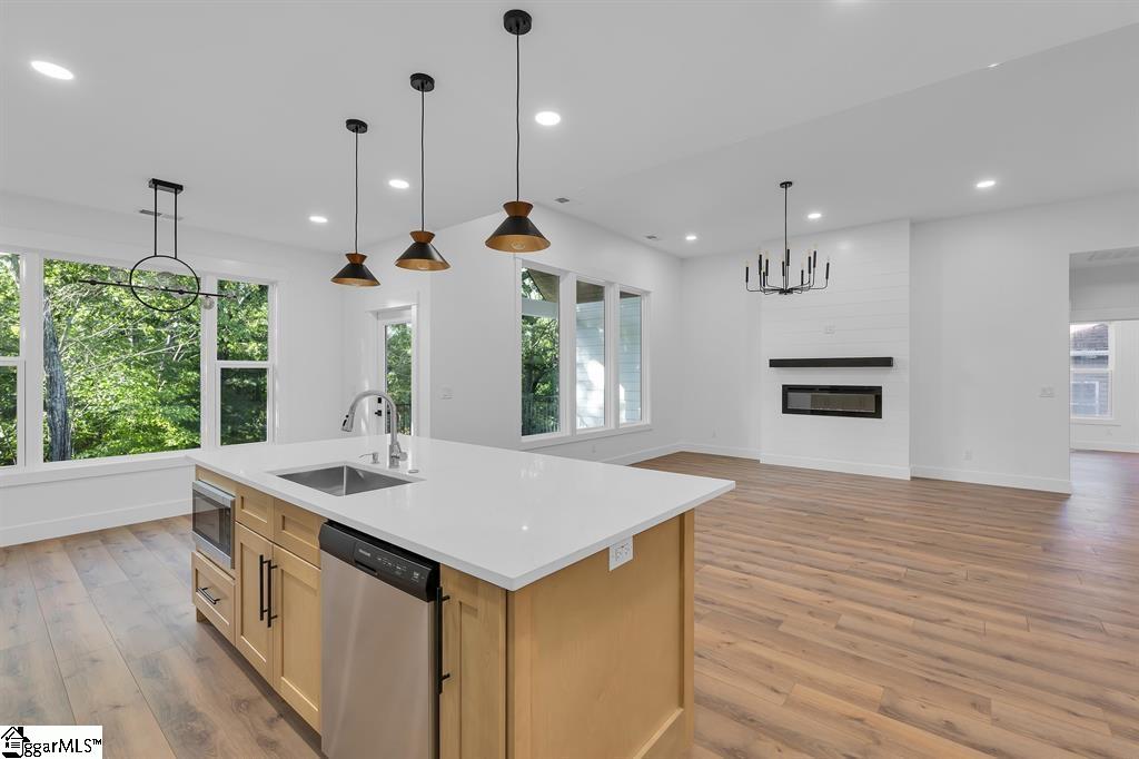 436 Congaree Road Roebuck, SC 29376