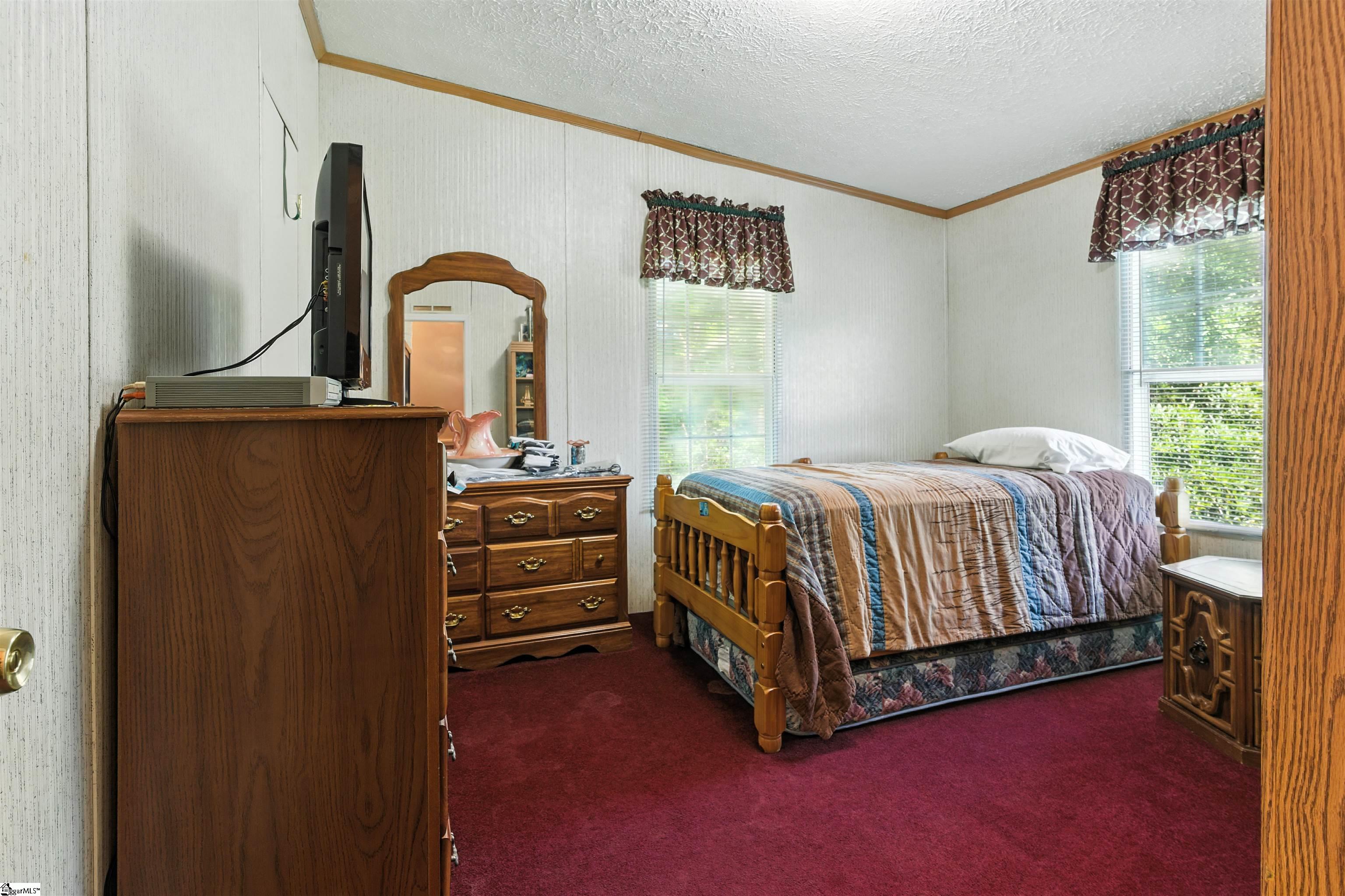 8951 W Hwy 76 W Laurens, SC 29360