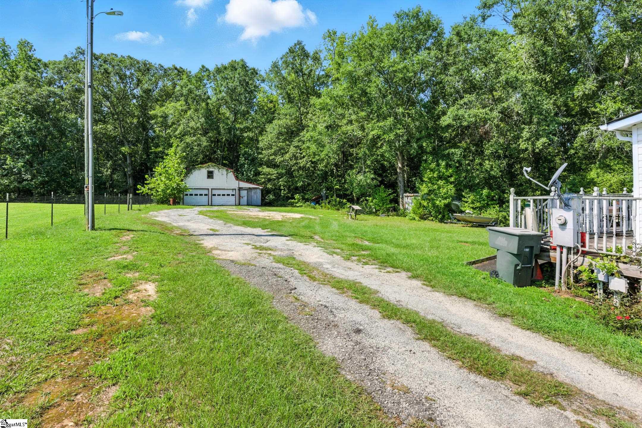 8951 W Hwy 76 W Laurens, SC 29360