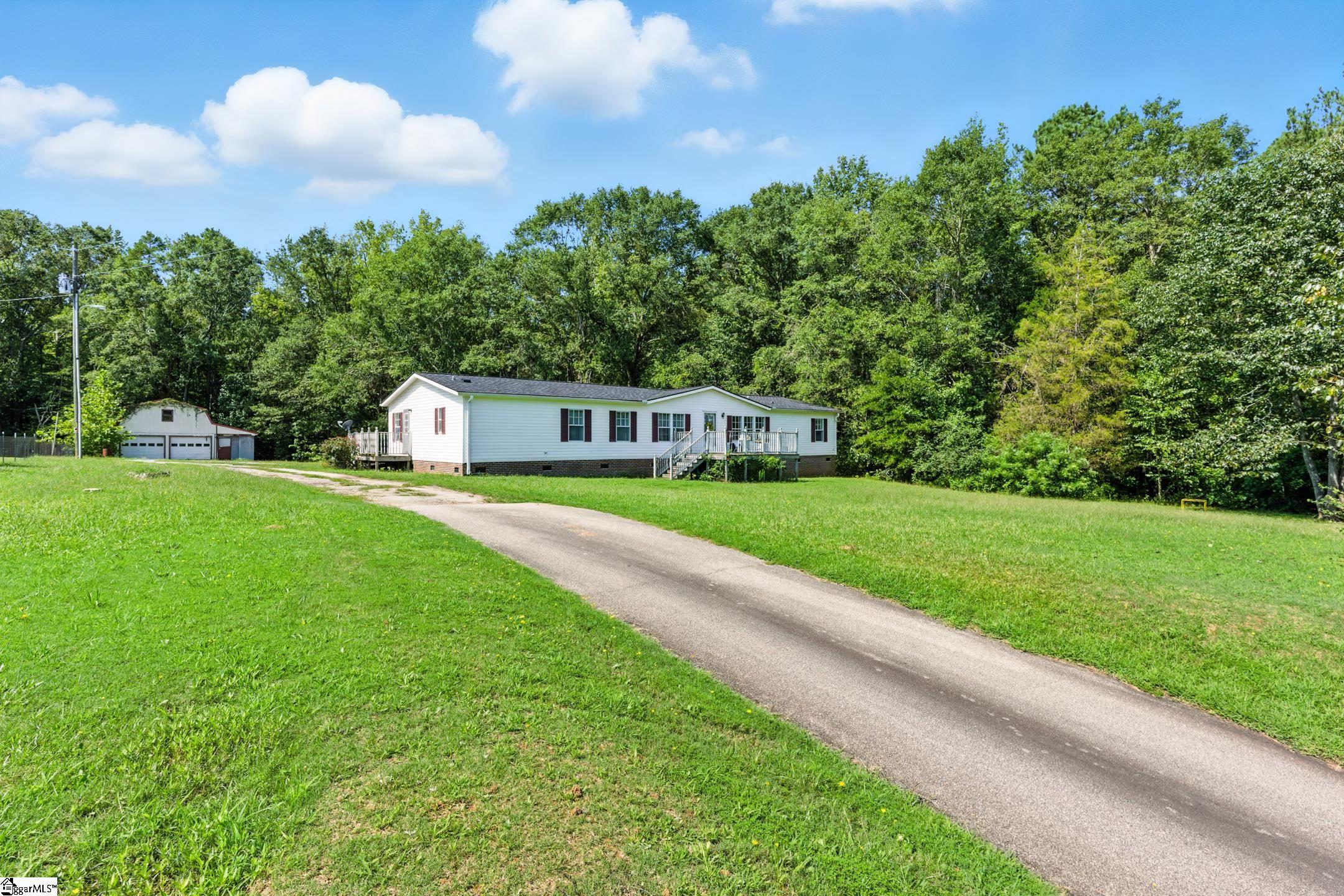 8951 W Hwy 76 W Laurens, SC 29360