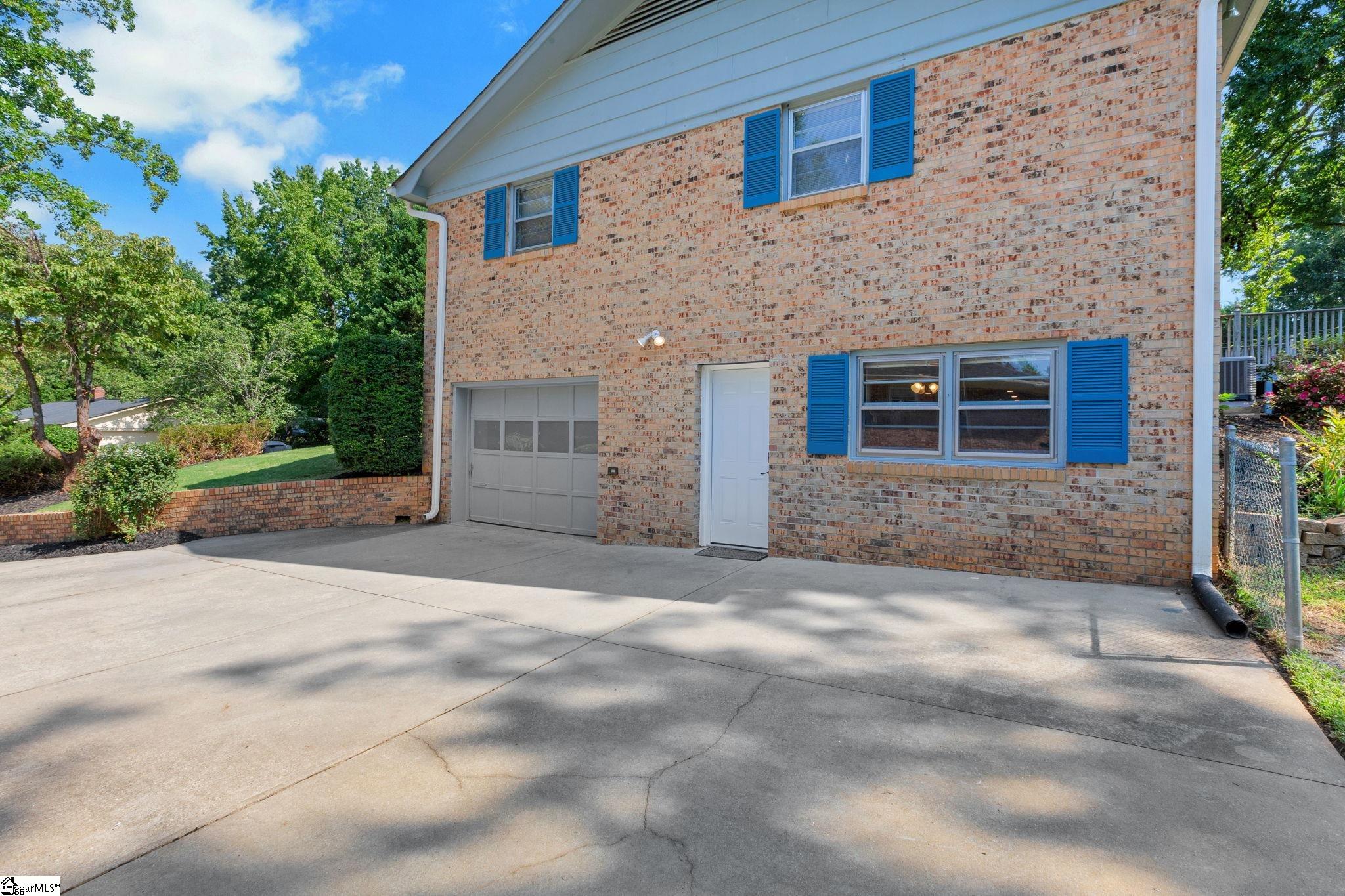 200 Del Norte Road Greenville, SC 29615