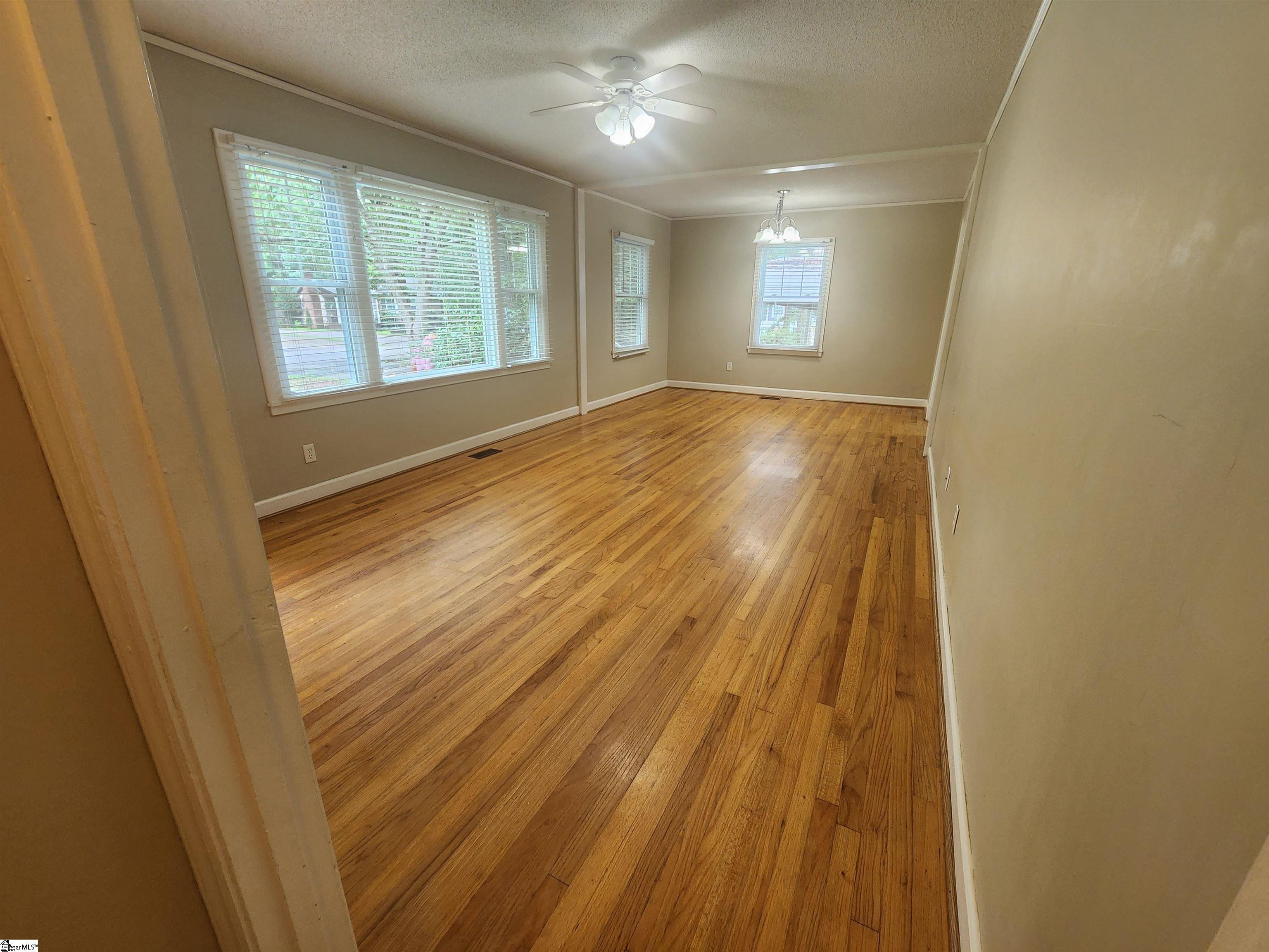 908 Chester Circle Pendelton, SC 29670