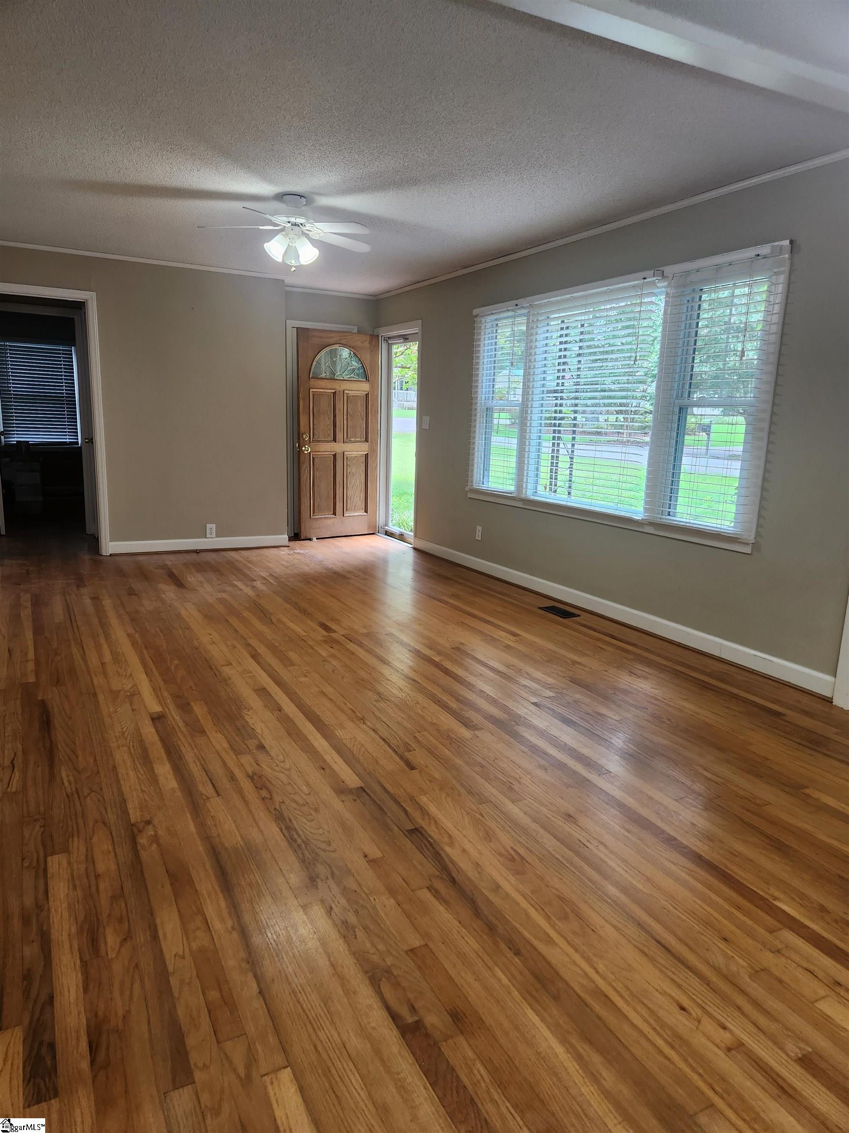 908 Chester Circle Pendelton, SC 29670