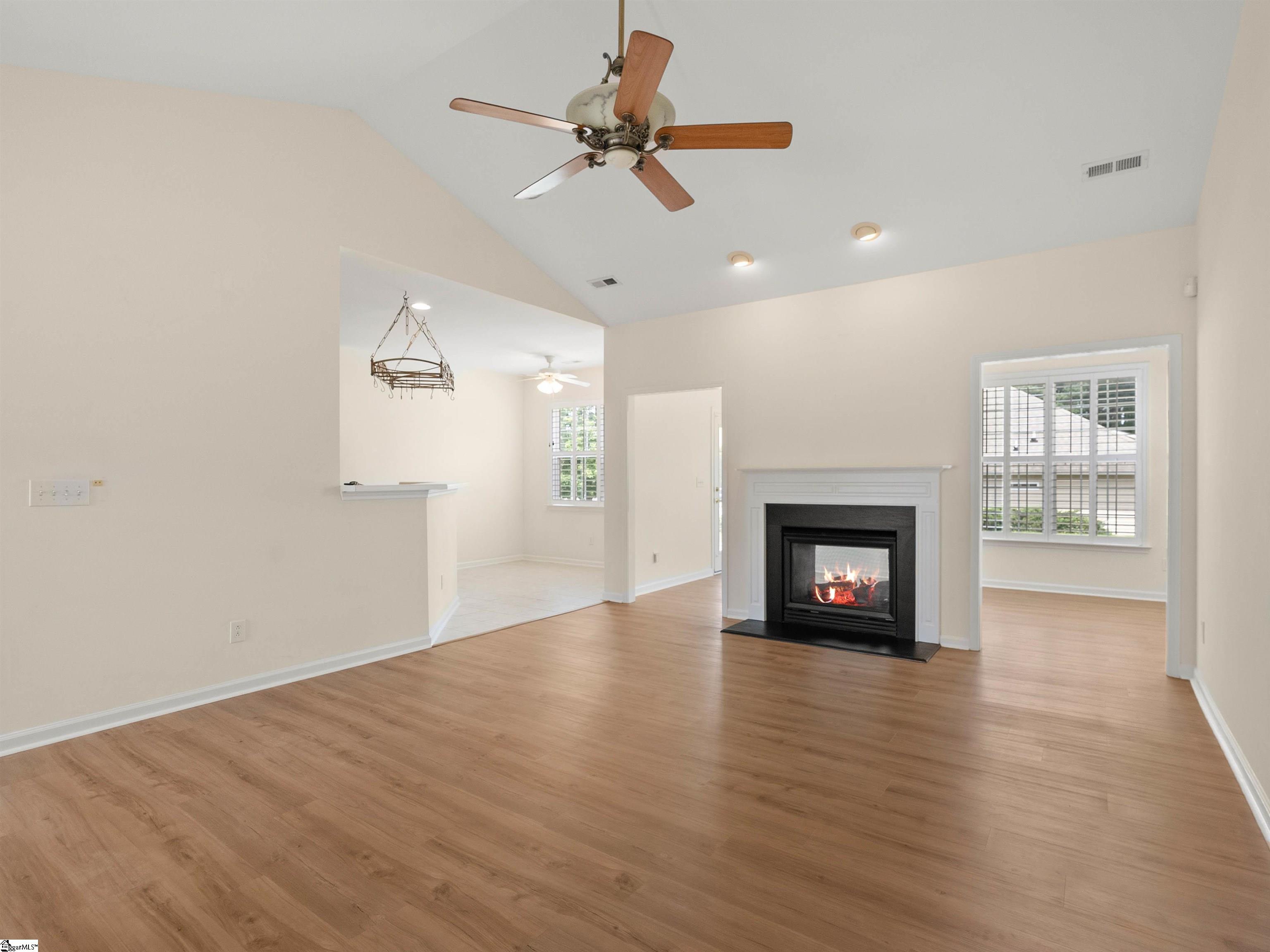 8 Wild Thorn Lane Greenville, SC 29615