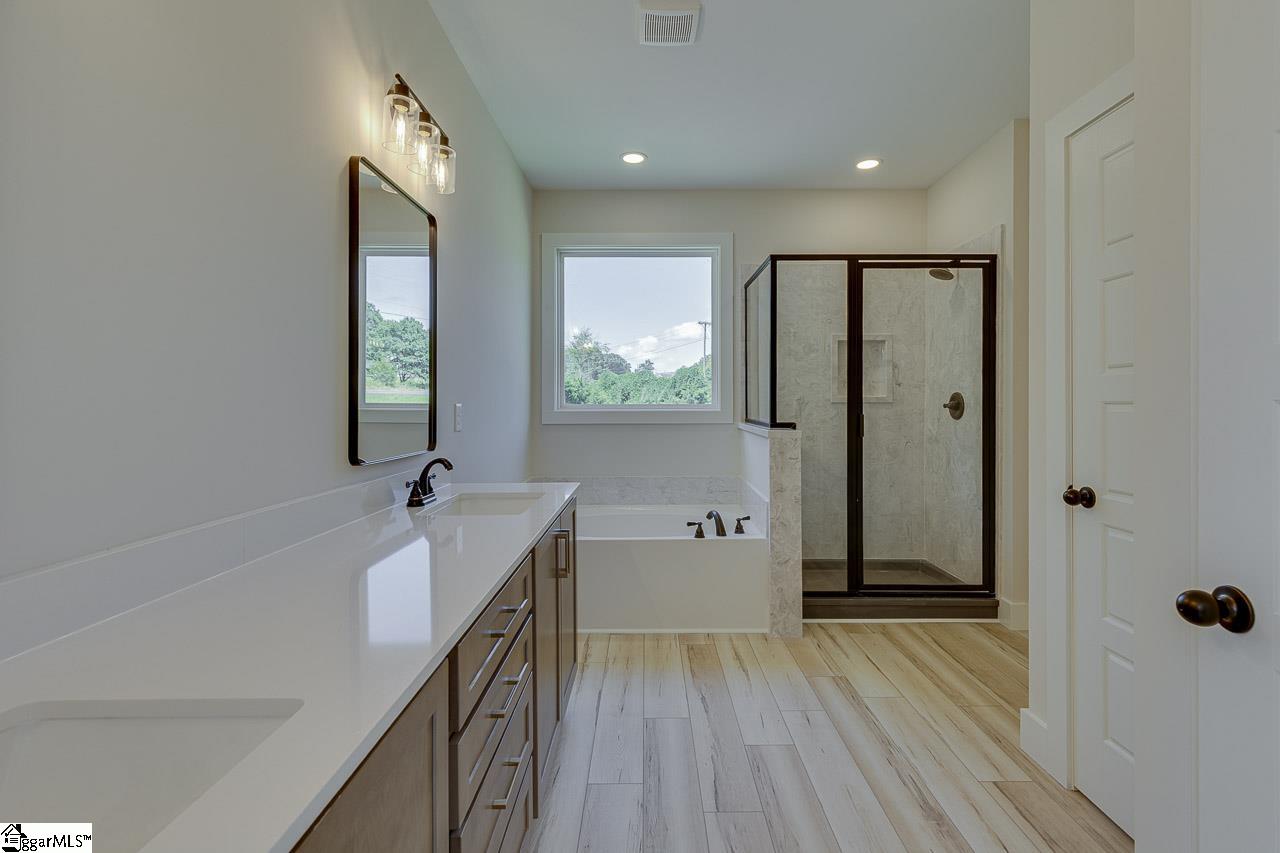 3352 Earls Bridge Road Easley, SC 29640