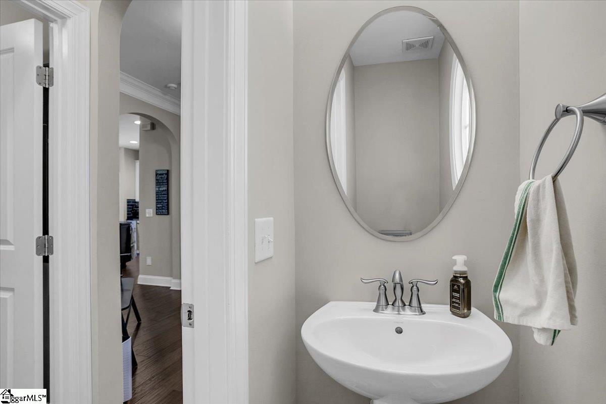 404 Algonquin Trail Greenville, SC 29607