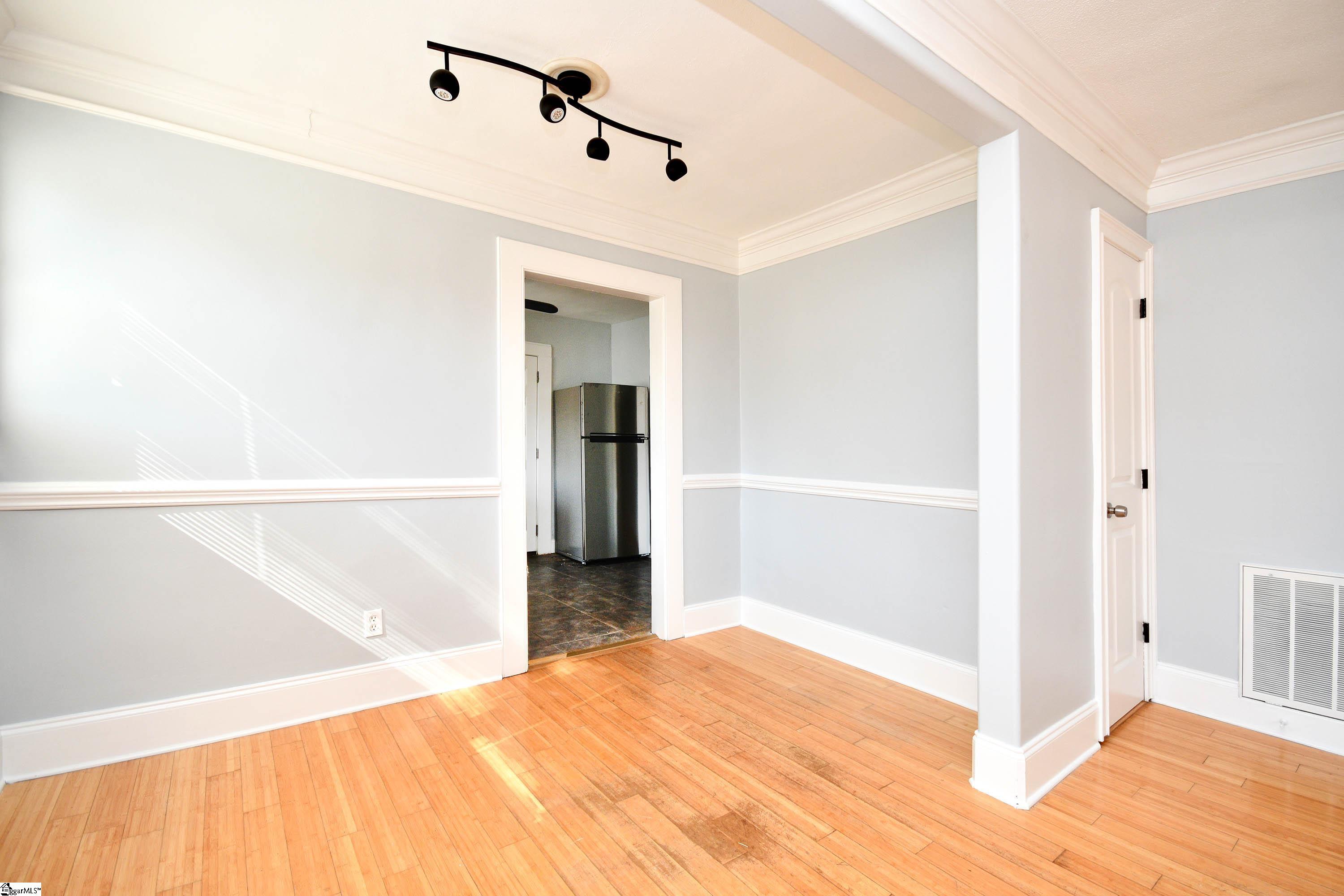 204 Parkins Mill Drive Greenville, SC 29607