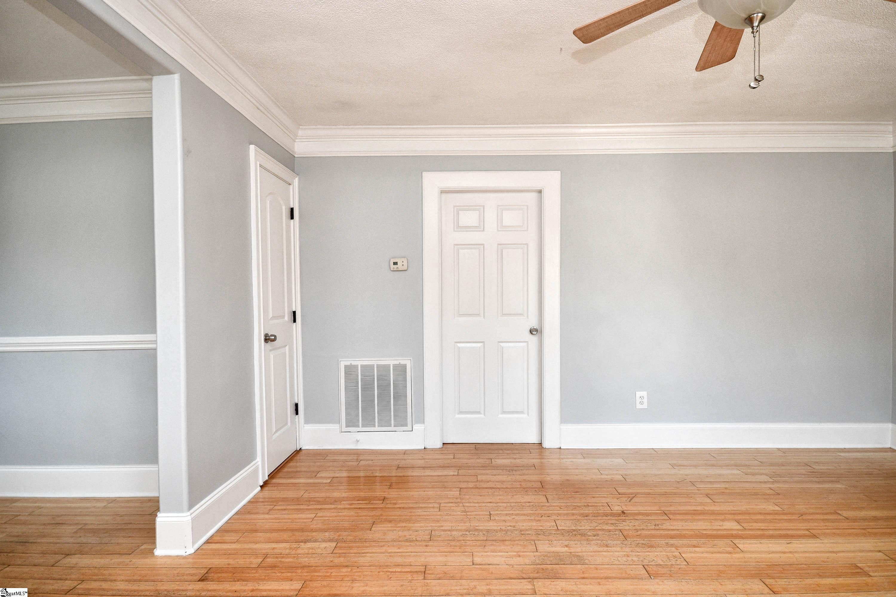 204 Parkins Mill Drive Greenville, SC 29607