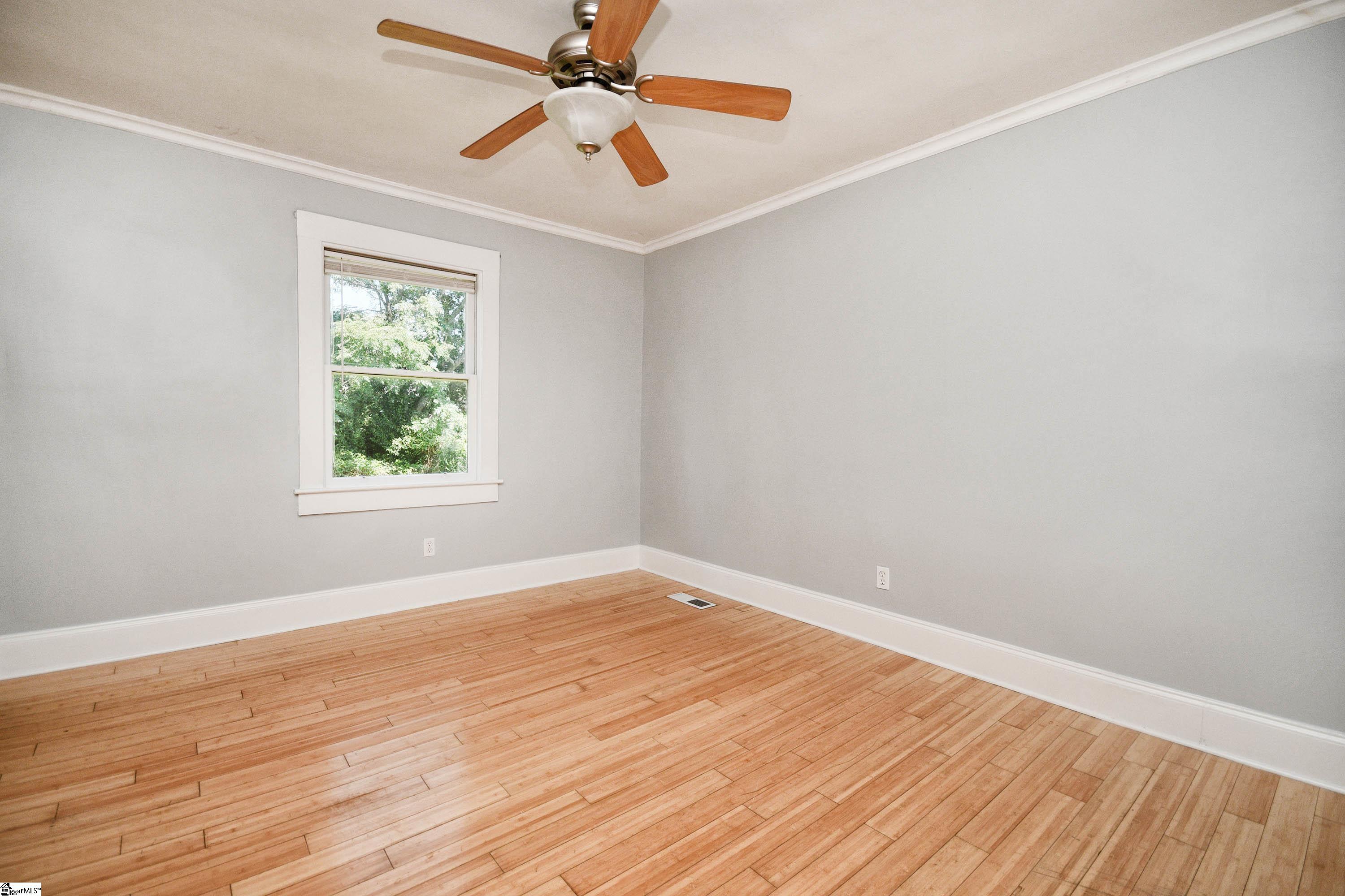 204 Parkins Mill Drive Greenville, SC 29607
