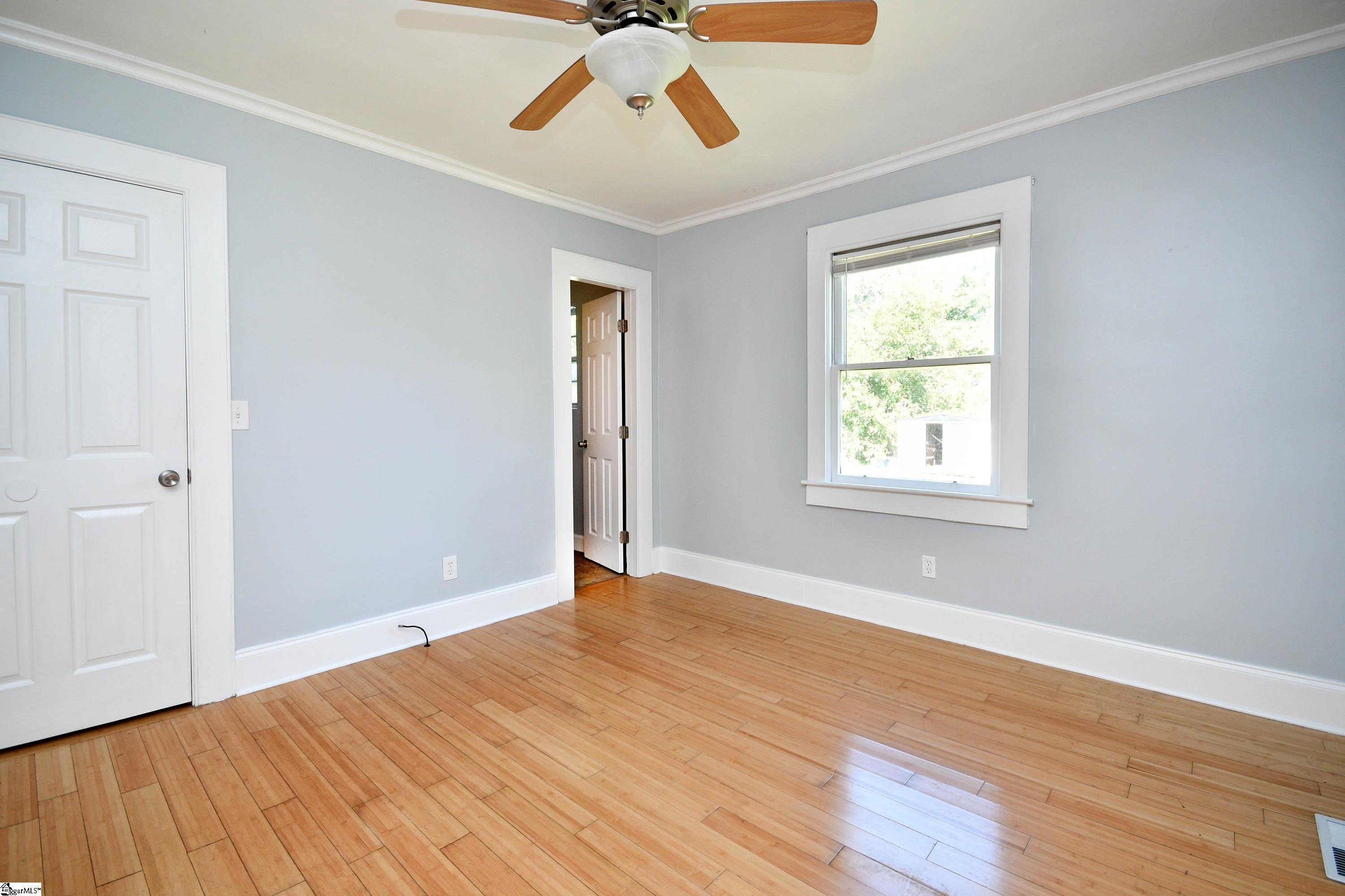 204 Parkins Mill Drive Greenville, SC 29607