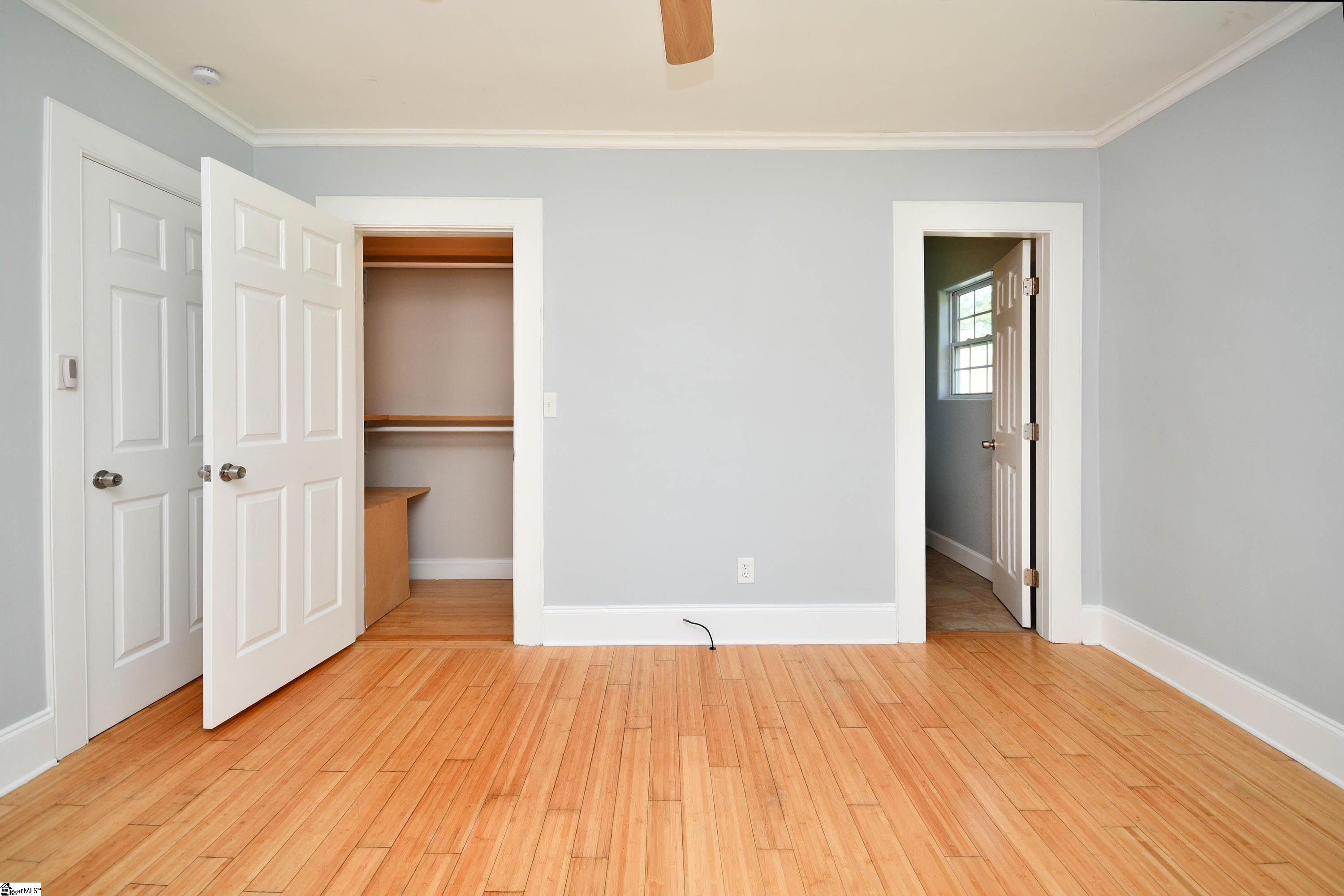 204 Parkins Mill Drive Greenville, SC 29607