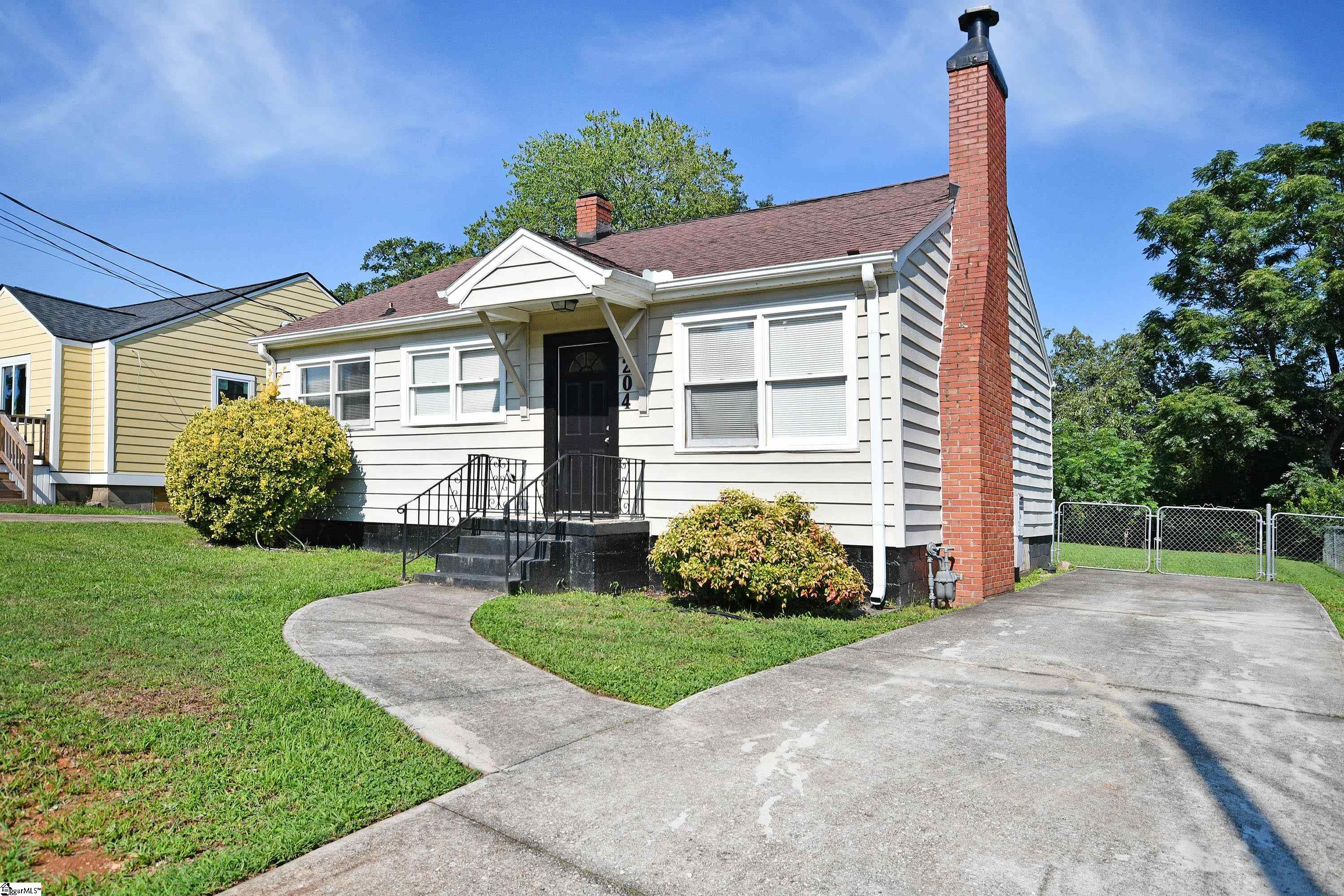 204 Parkins Mill Drive Greenville, SC 29607