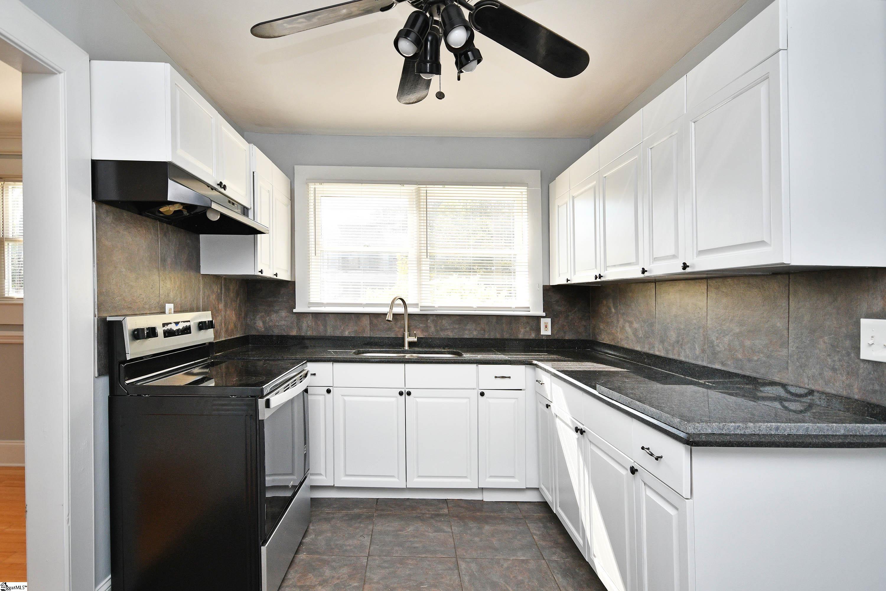 204 Parkins Mill Drive Greenville, SC 29607