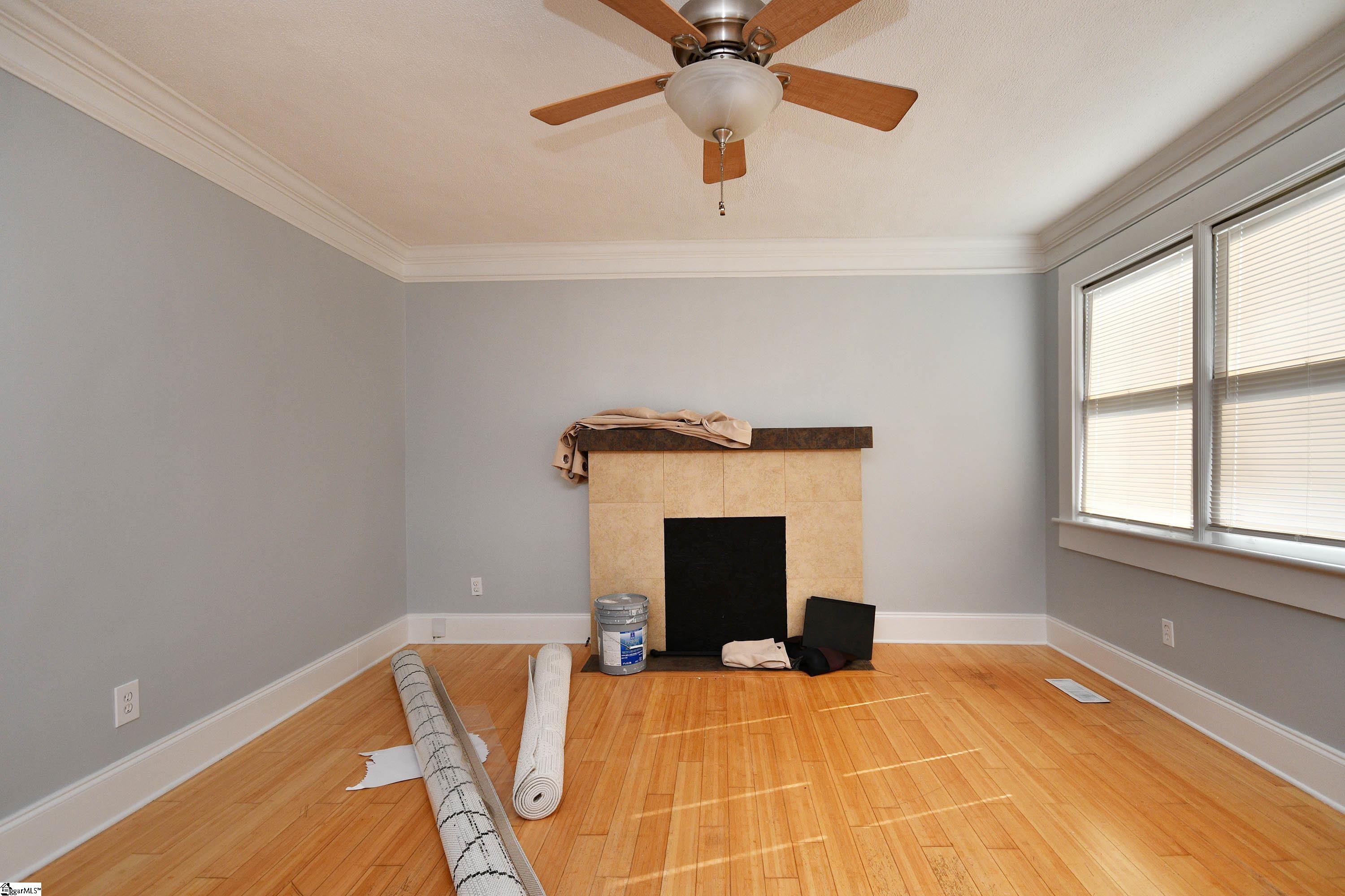 204 Parkins Mill Drive Greenville, SC 29607