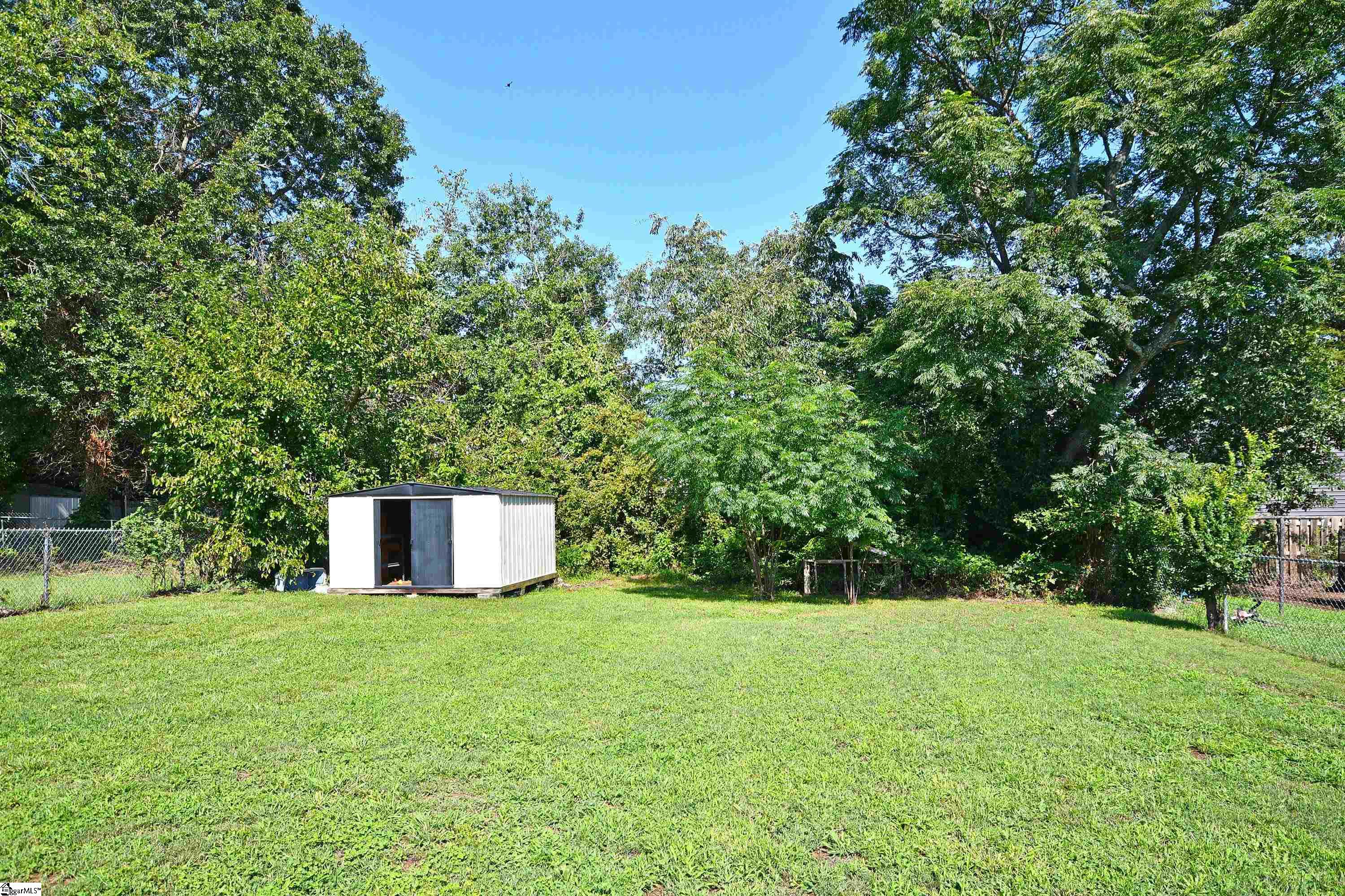 204 Parkins Mill Drive Greenville, SC 29607