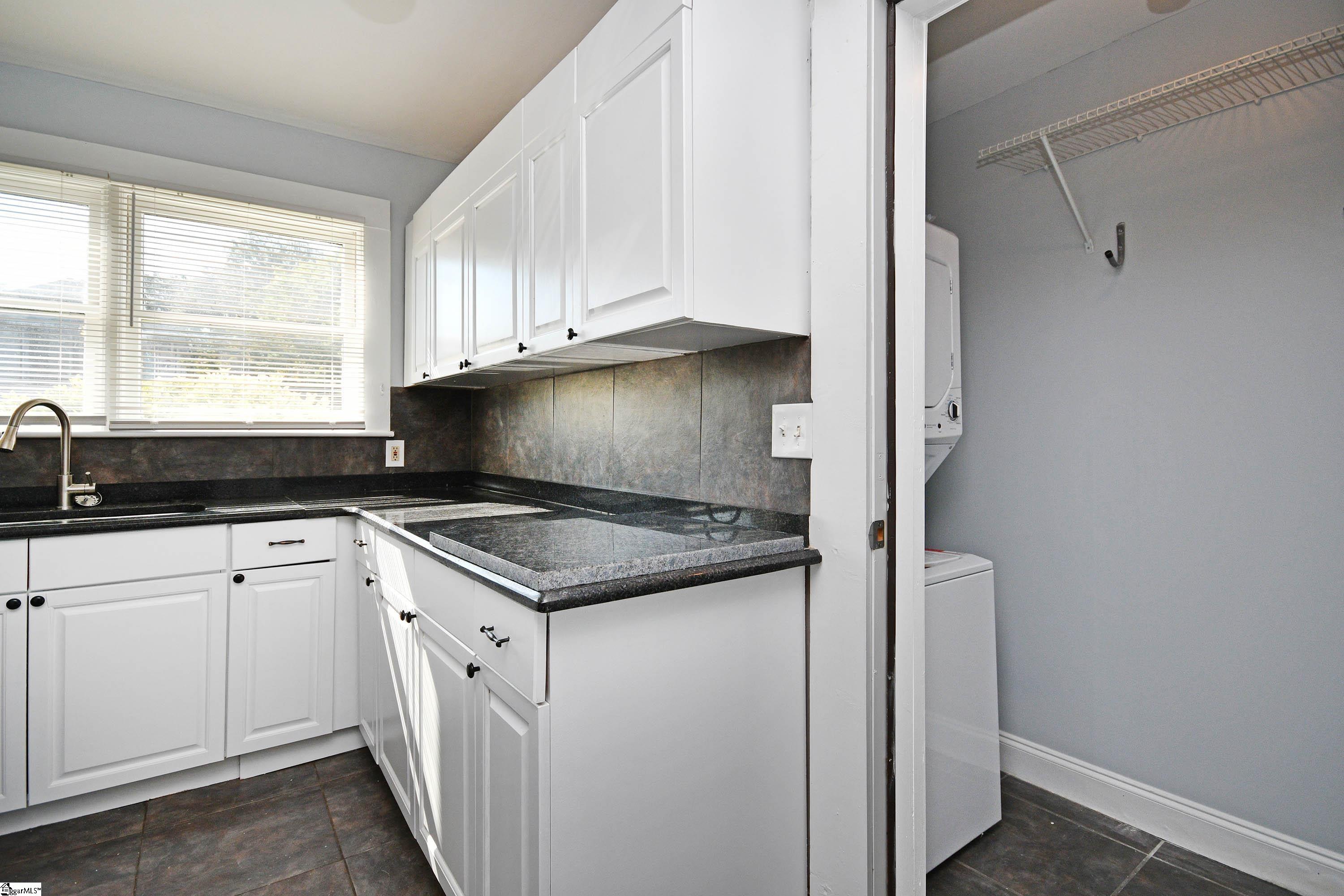 204 Parkins Mill Drive Greenville, SC 29607