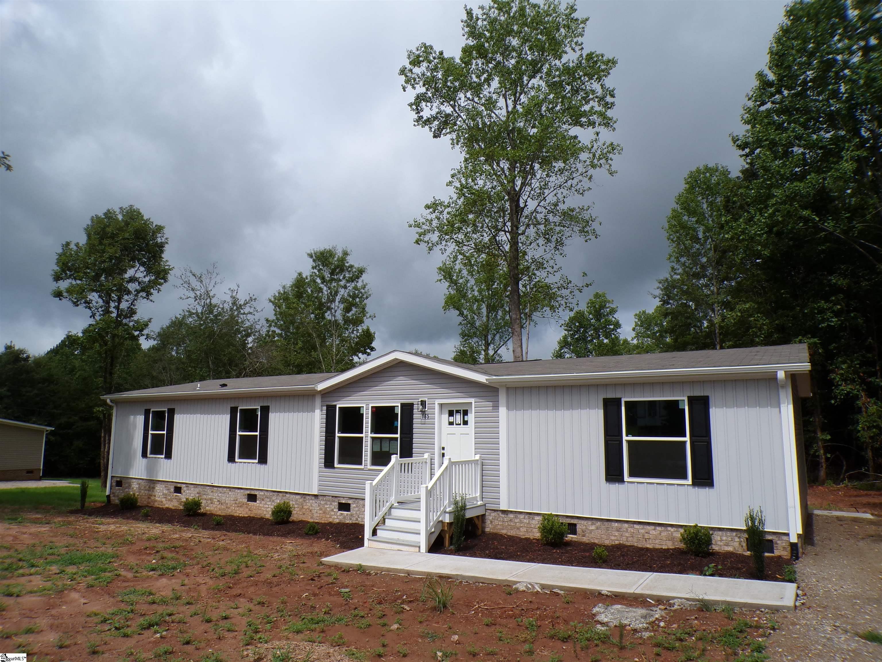 185 Hilltop Drive Chesnee, SC 29323