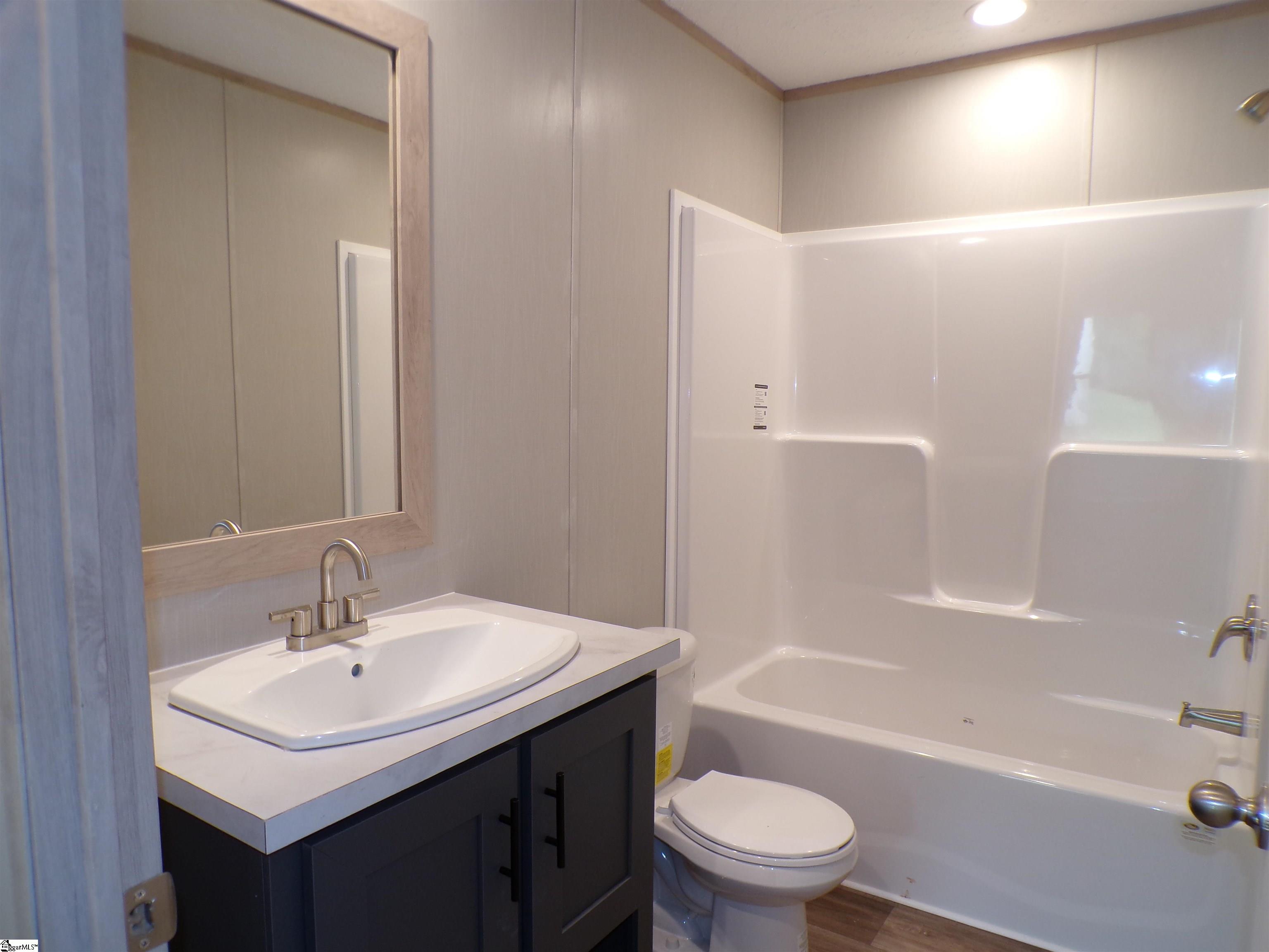 185 Hilltop Drive Chesnee, SC 29323