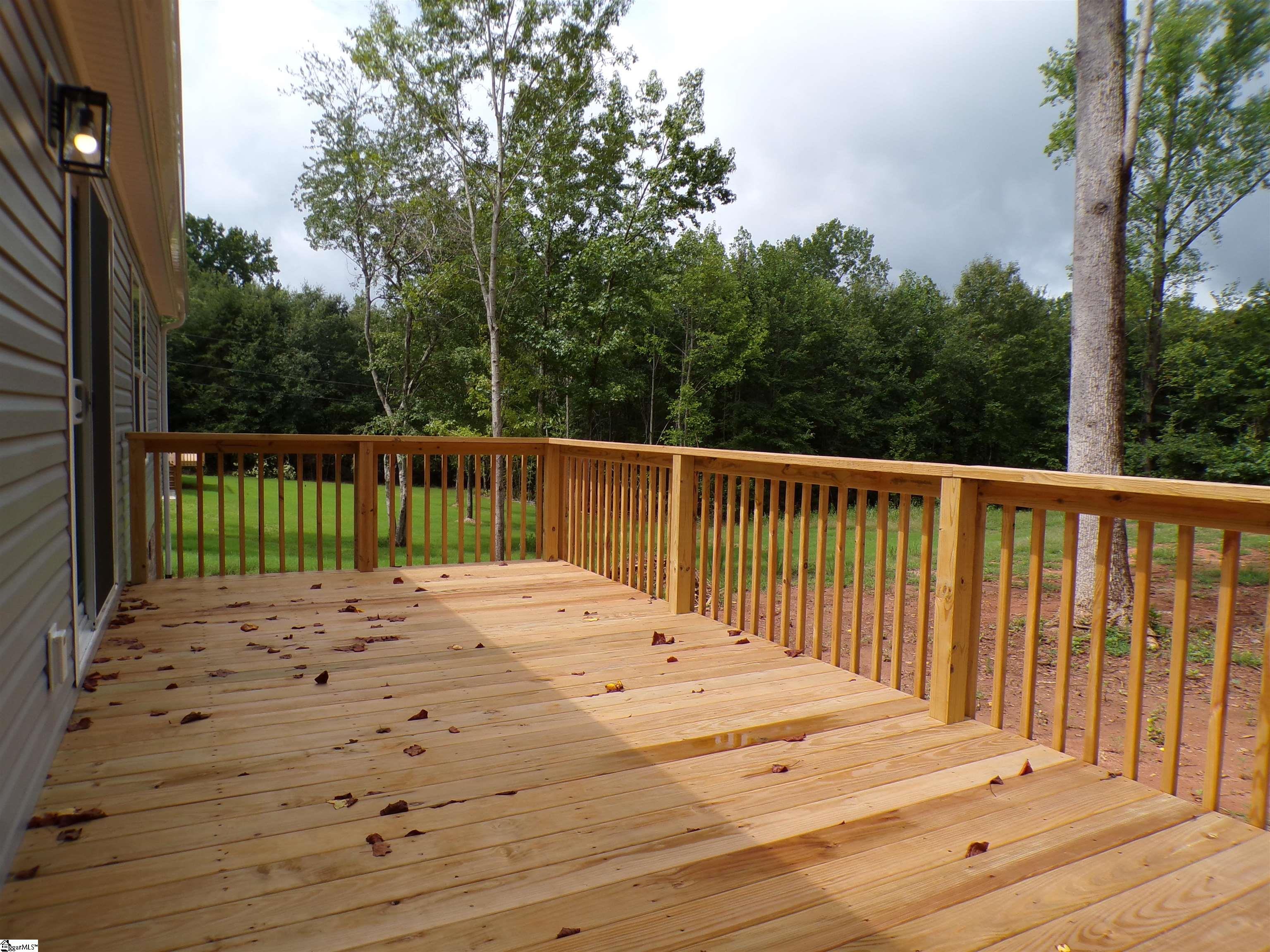 185 Hilltop Drive Chesnee, SC 29323