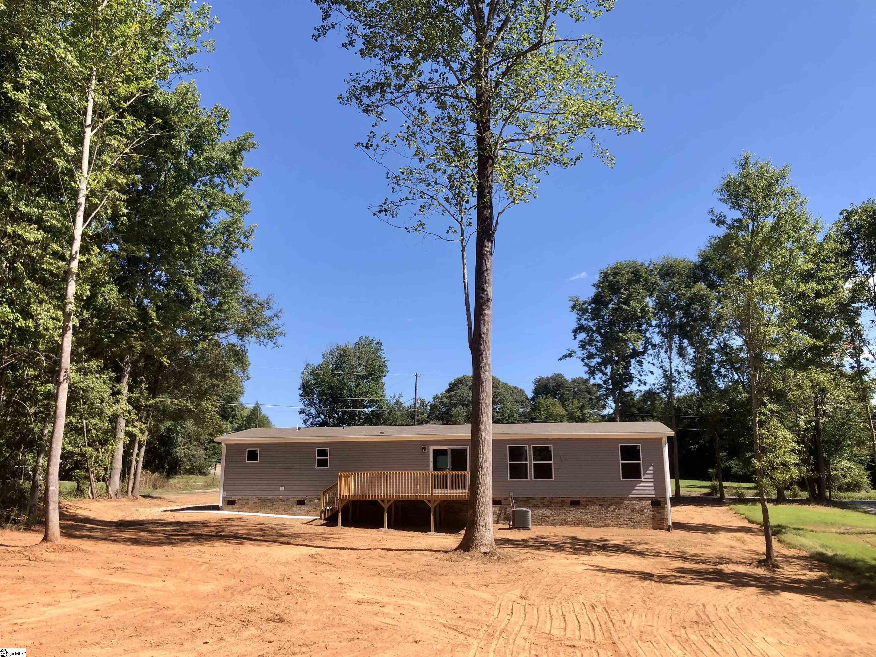 185 Hilltop Drive Chesnee, SC 29323
