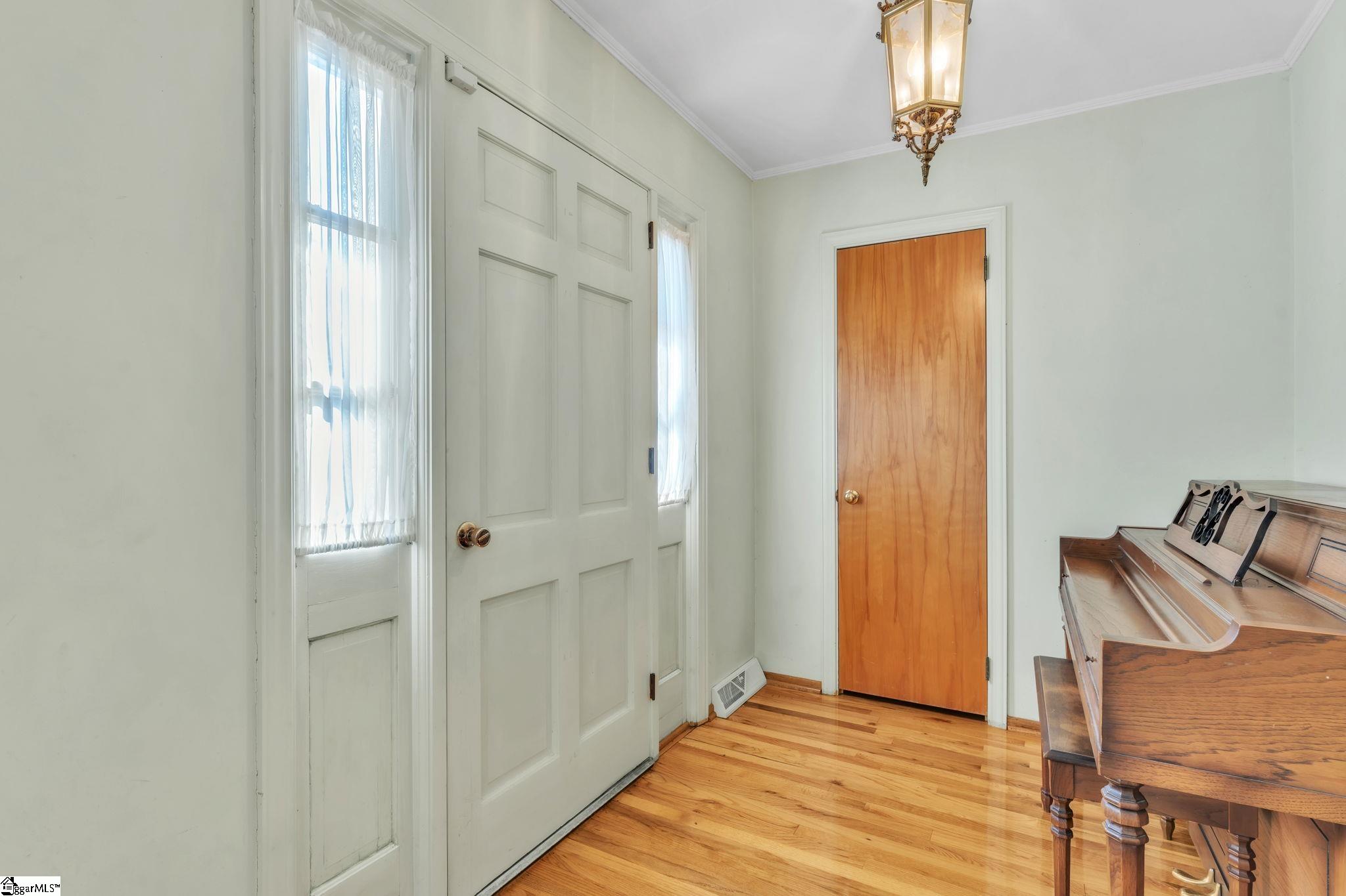 222 Hillcrest Circle Anderson, SC 29624
