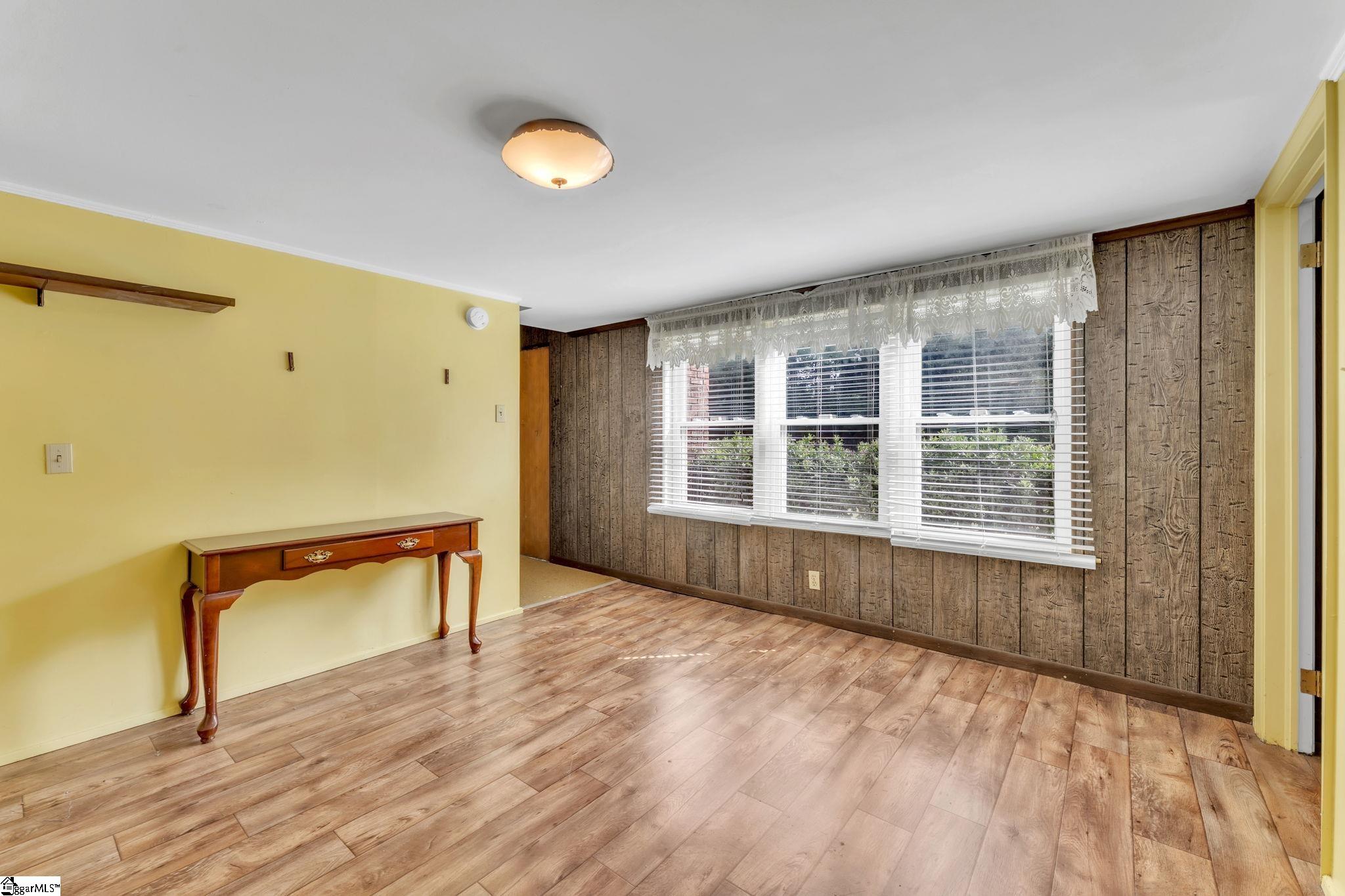 222 Hillcrest Circle Anderson, SC 29624