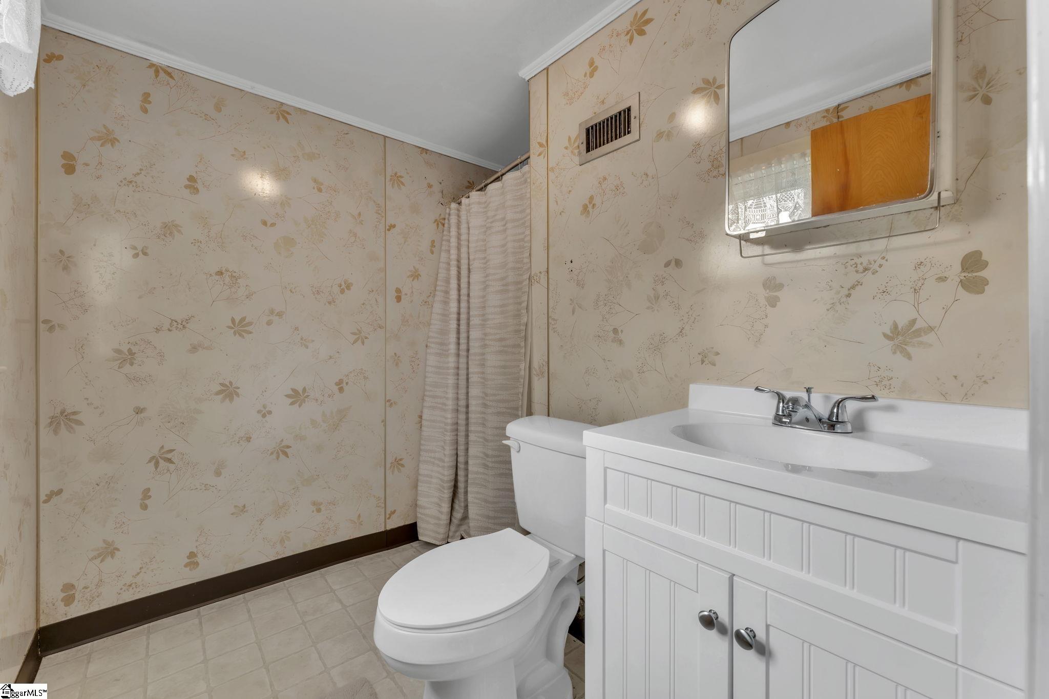 222 Hillcrest Circle Anderson, SC 29624