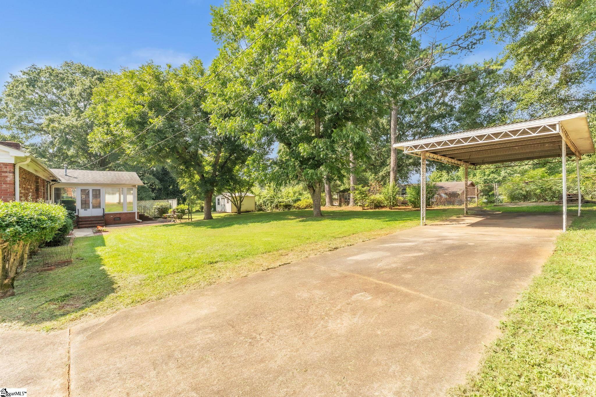 222 Hillcrest Circle Anderson, SC 29624
