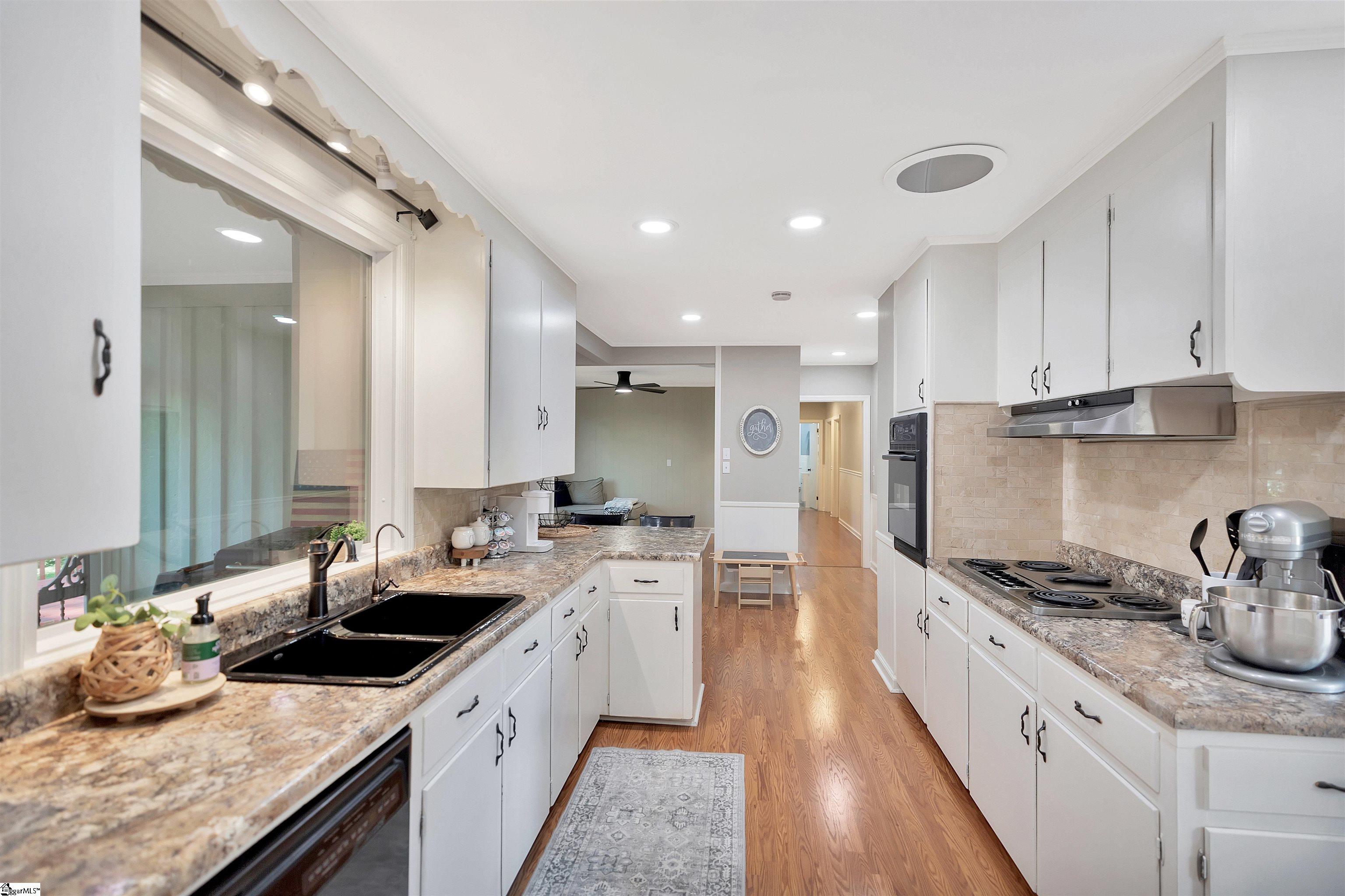 402 Long Forest Circle Anderson, SC 29625