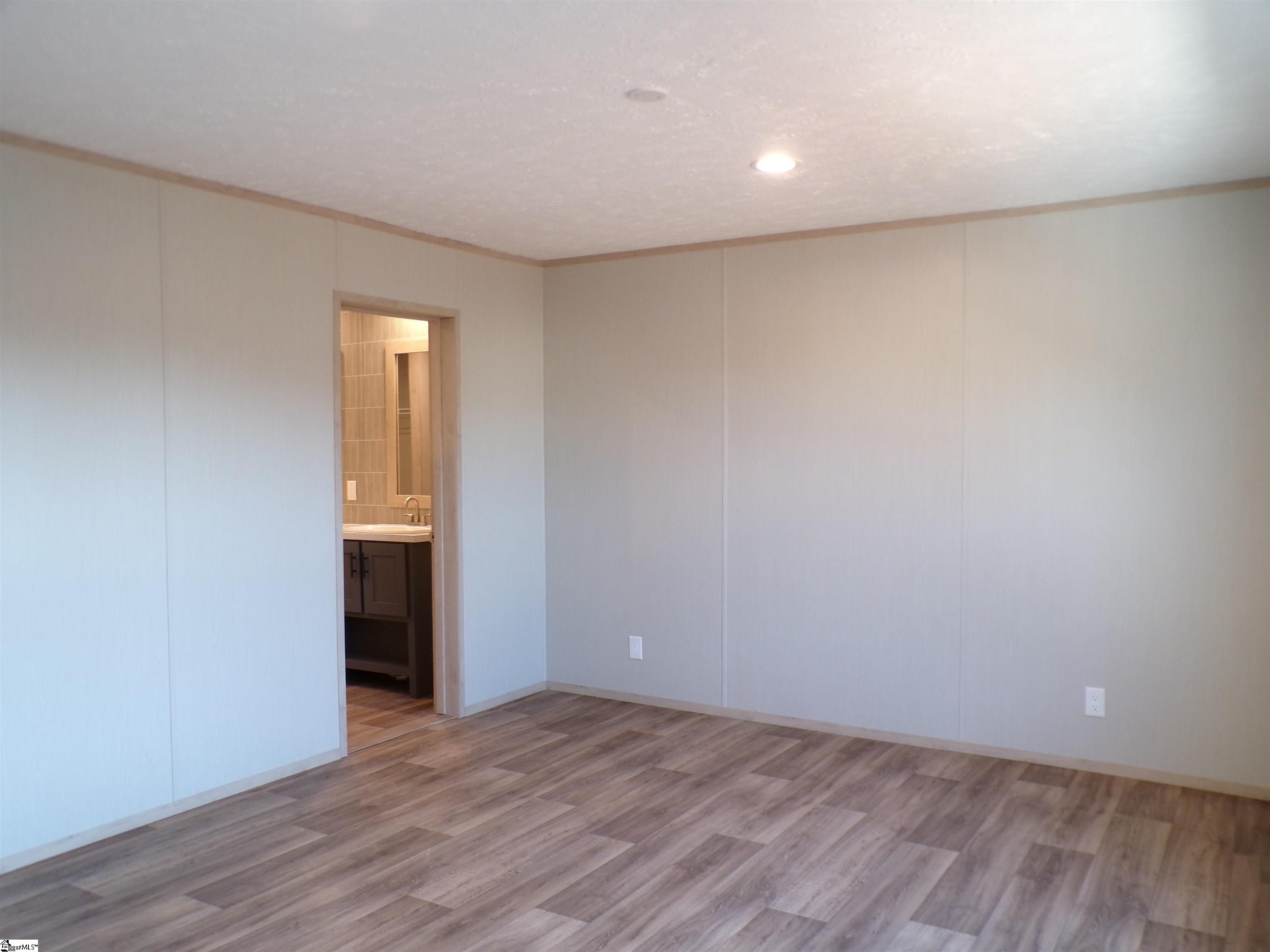 1072 Piedmont Road Chesnee, SC 29323