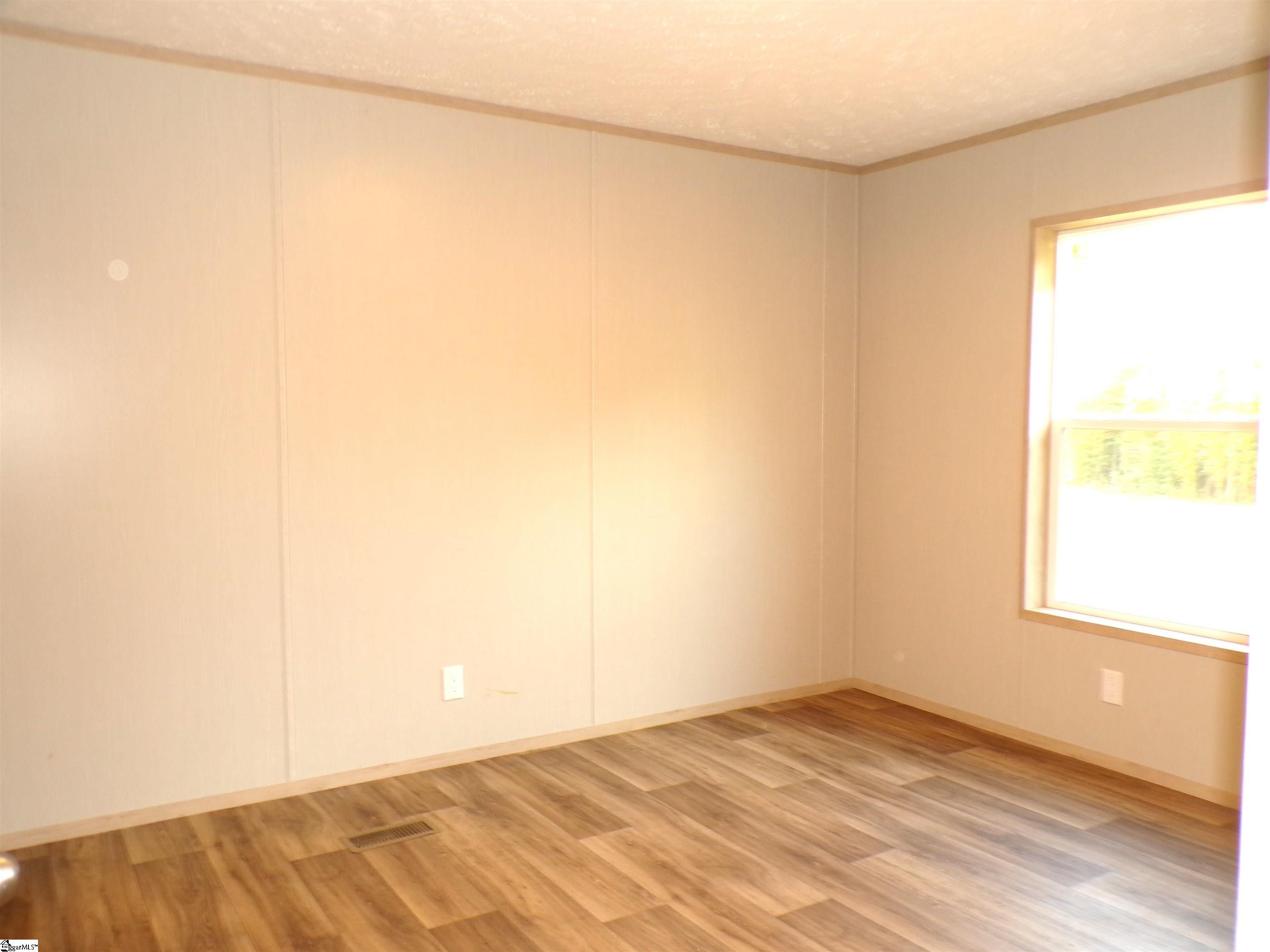 1072 Piedmont Road Chesnee, SC 29323